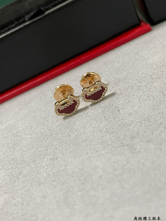 Qeelin Mini Ruyi Stud Earrings