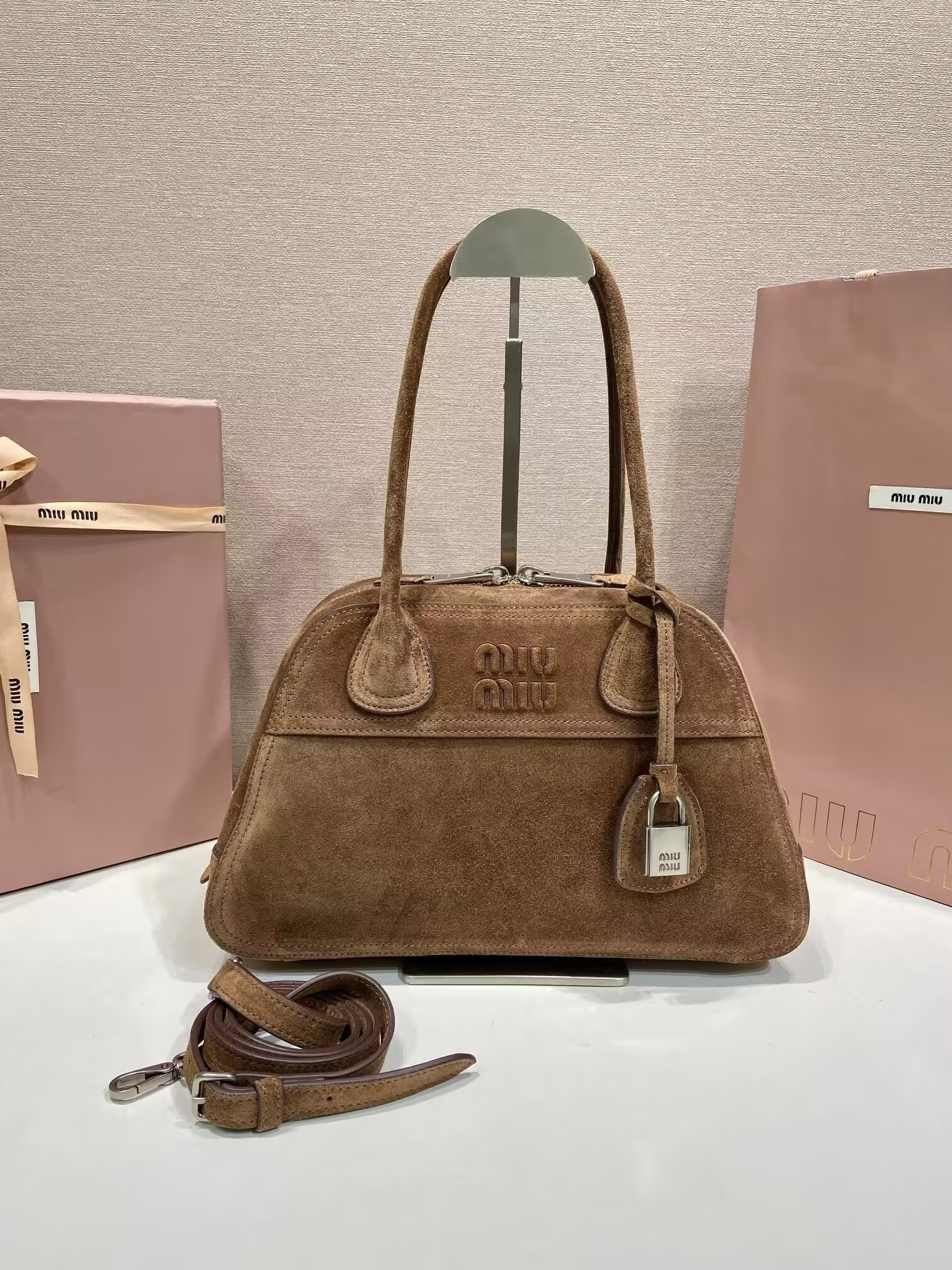 M1v M1v vivant suede bag 32x19.5x11cm