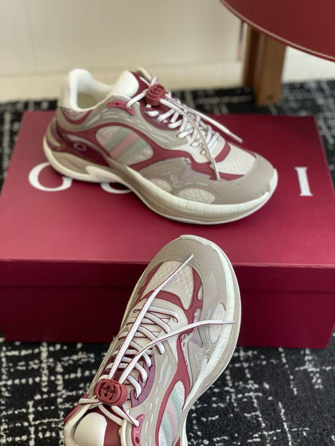 ua G*u*i 2.0 sneaker