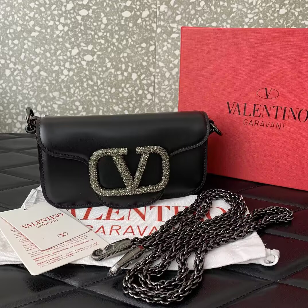 Va1e*ntin0 garavani locò small shoulder bag 20x11x5cm