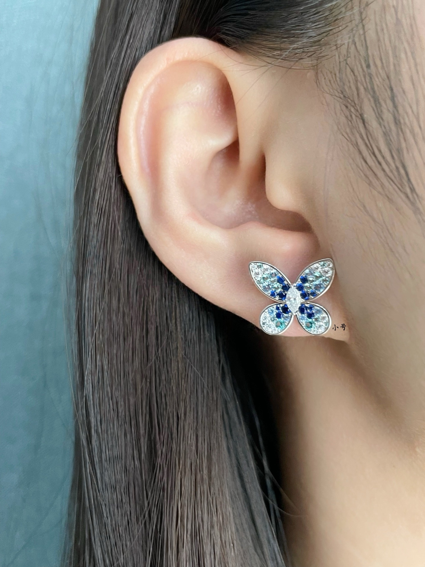 Gr*ff small earrings