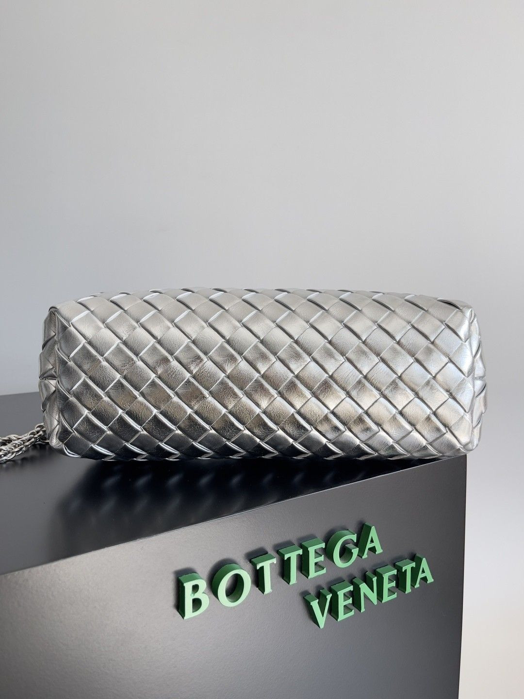 bo*te*ga Ve*ne*ta lauren clutch andiamo parachute 31x16.5x11cm