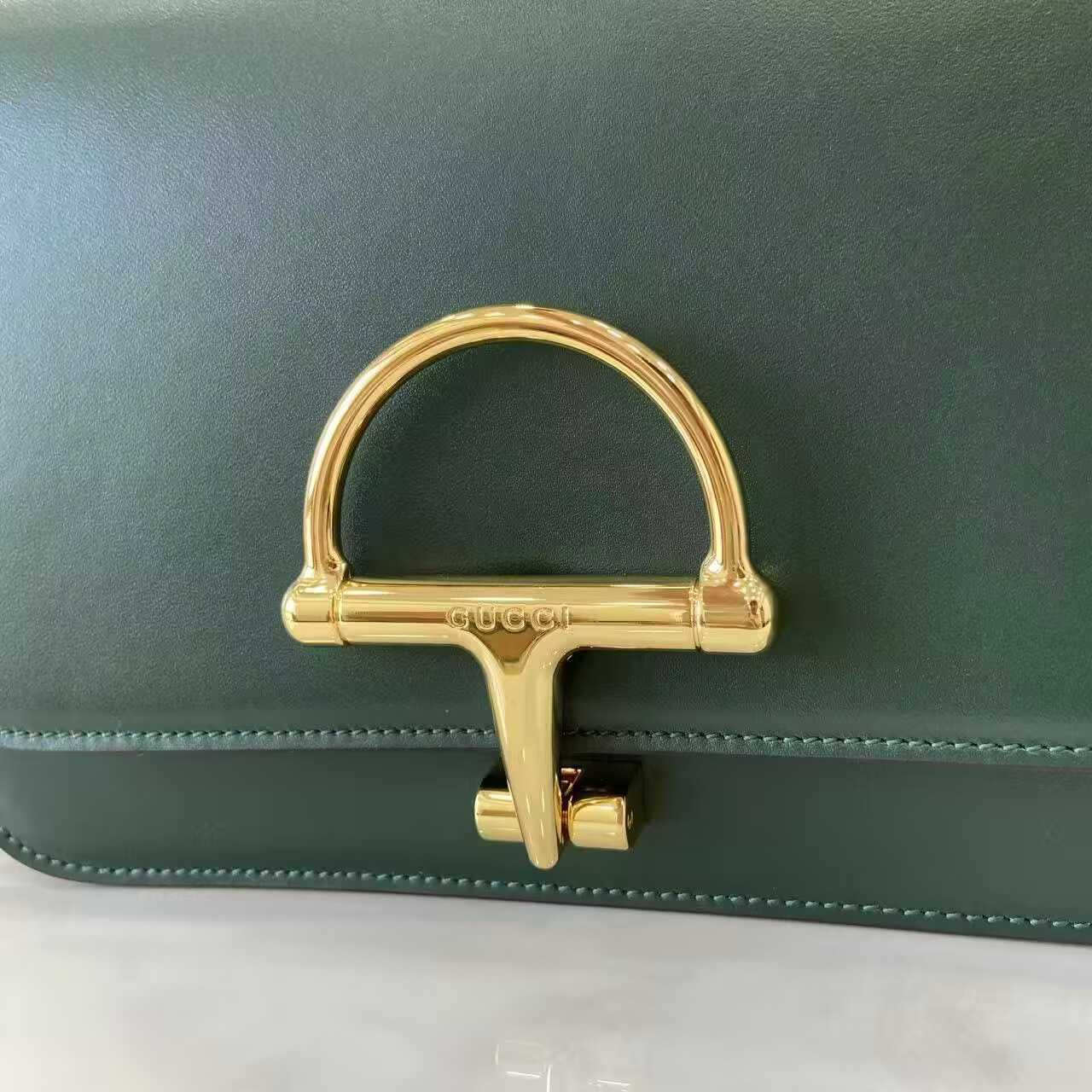 G*u*i siena small top handle bag 22.5x14x8cm