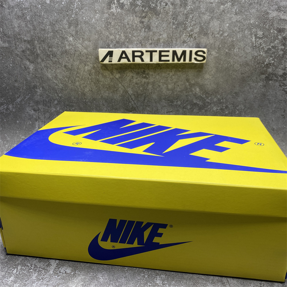 Travis Scott x Nike Air Jordan 1 Low OG Canary Yellow