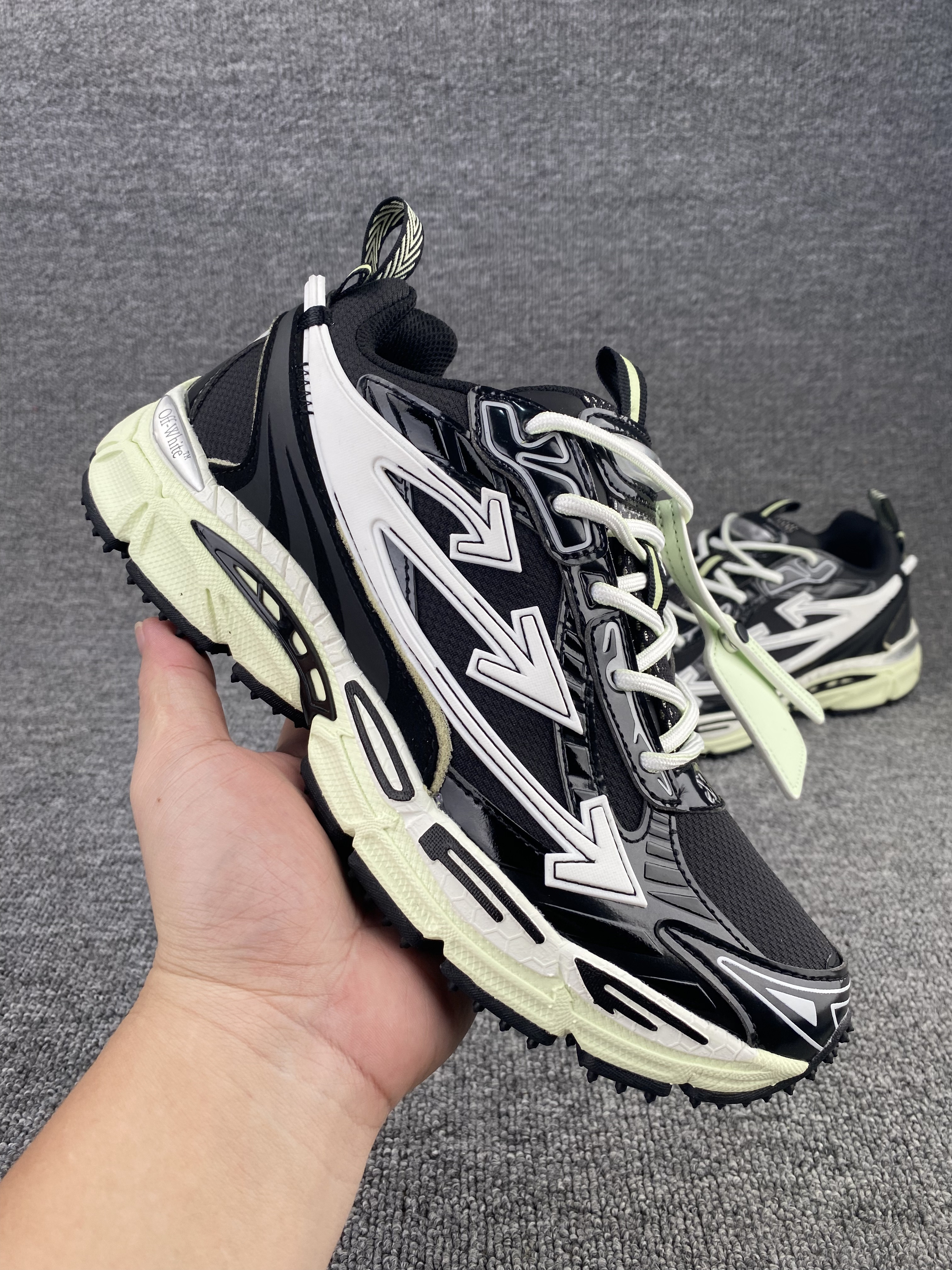 UA Off-White "BE RIGHT BACK"