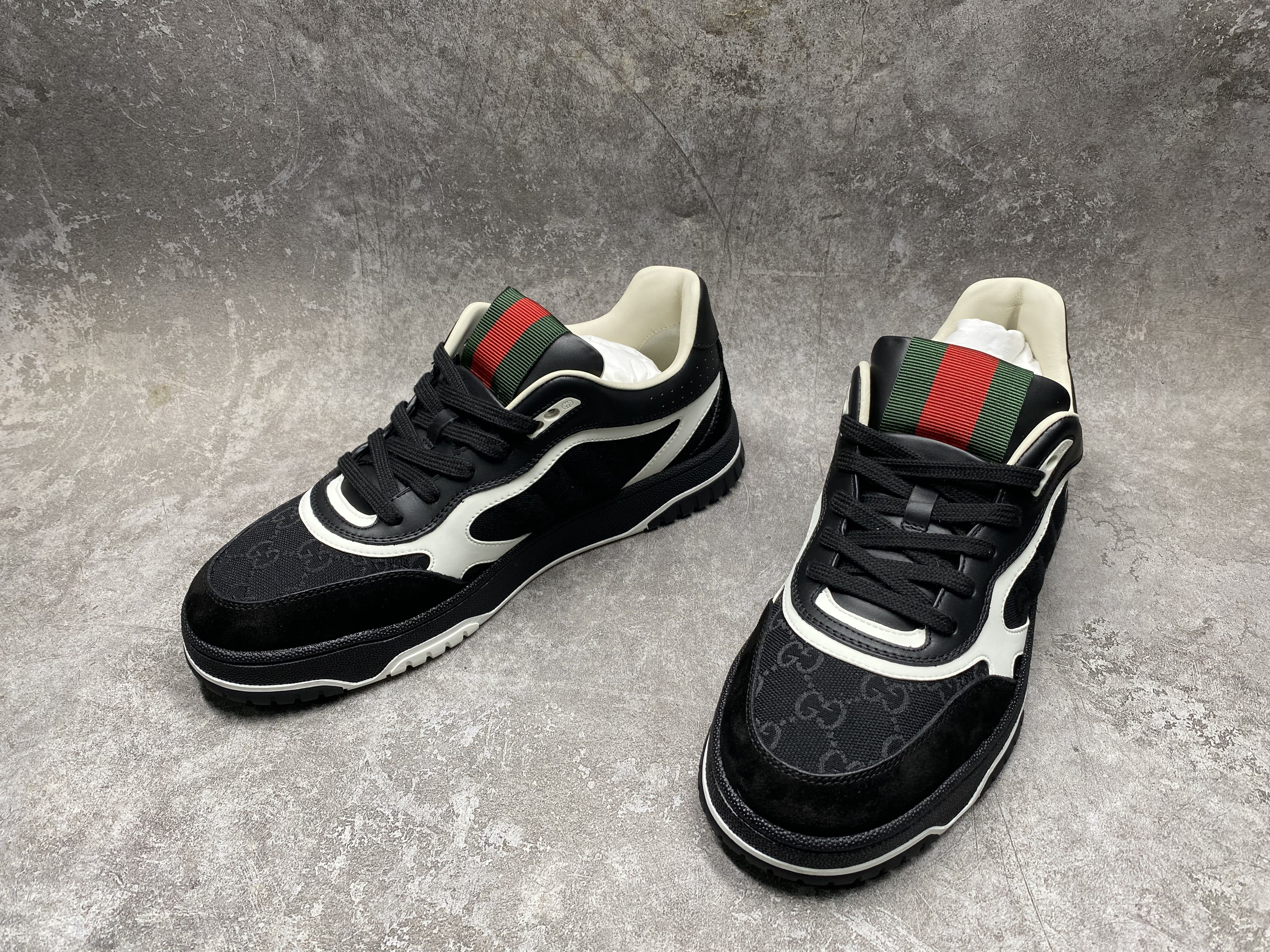 ua G*u*i re-web sneaker