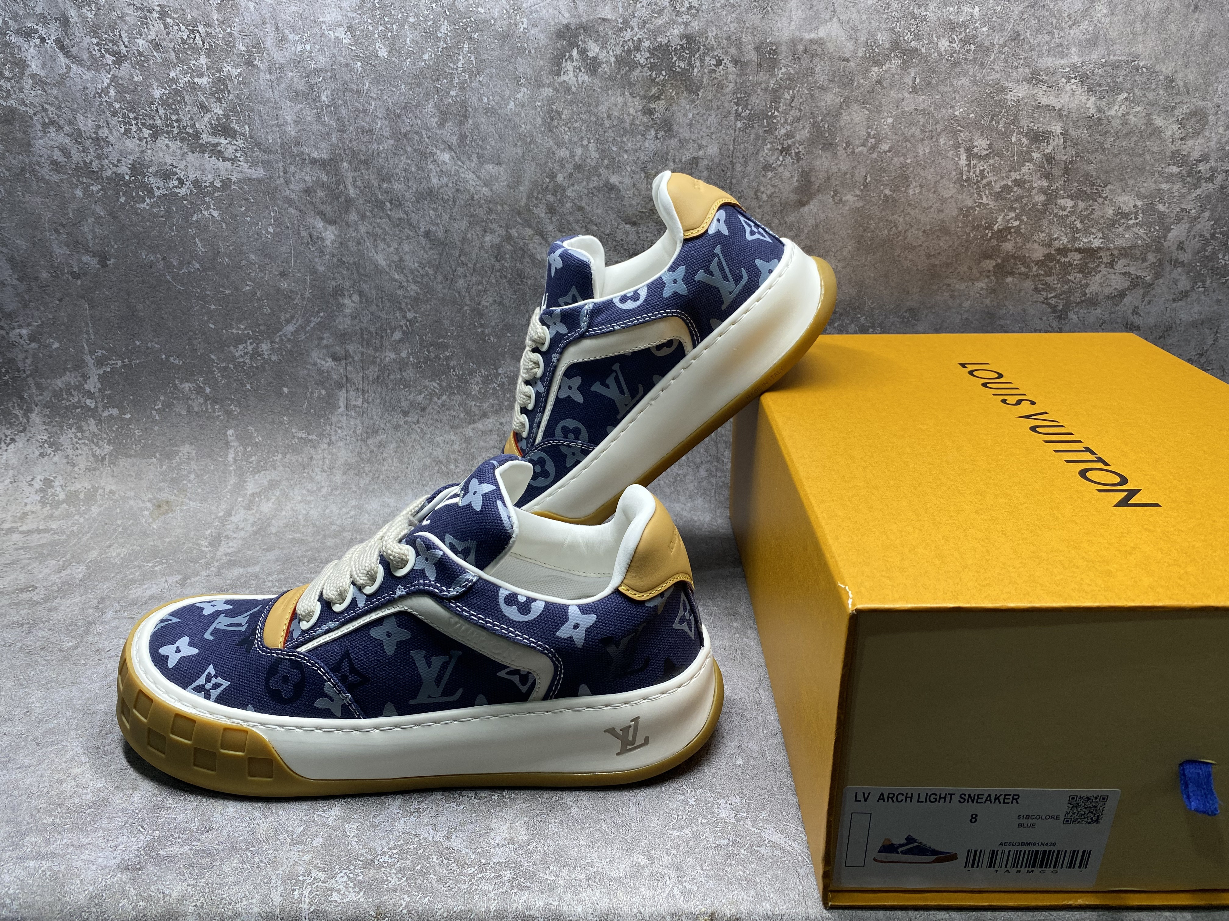 UA LV Tilted Sneaker