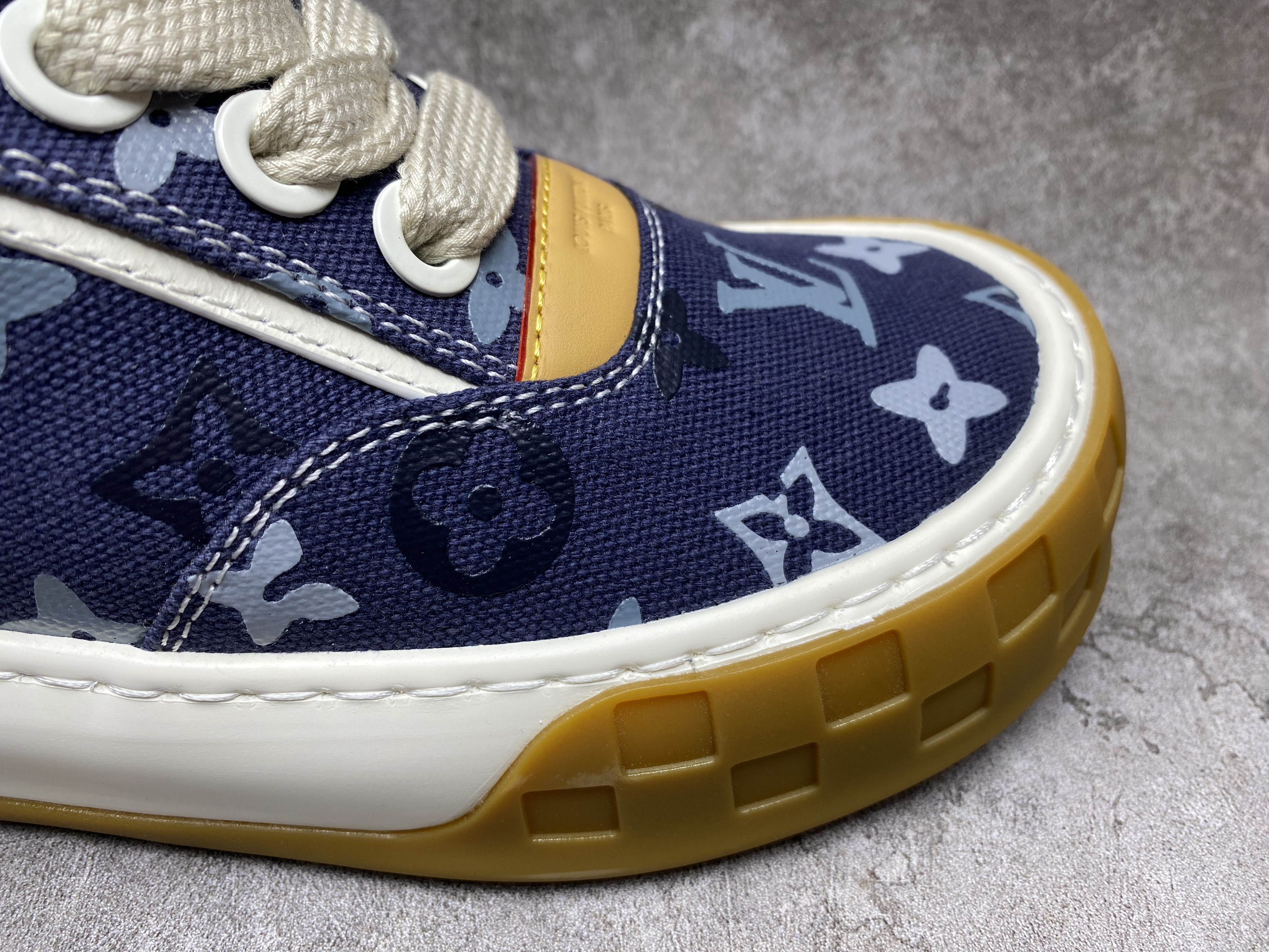 UA LV Tilted Sneaker