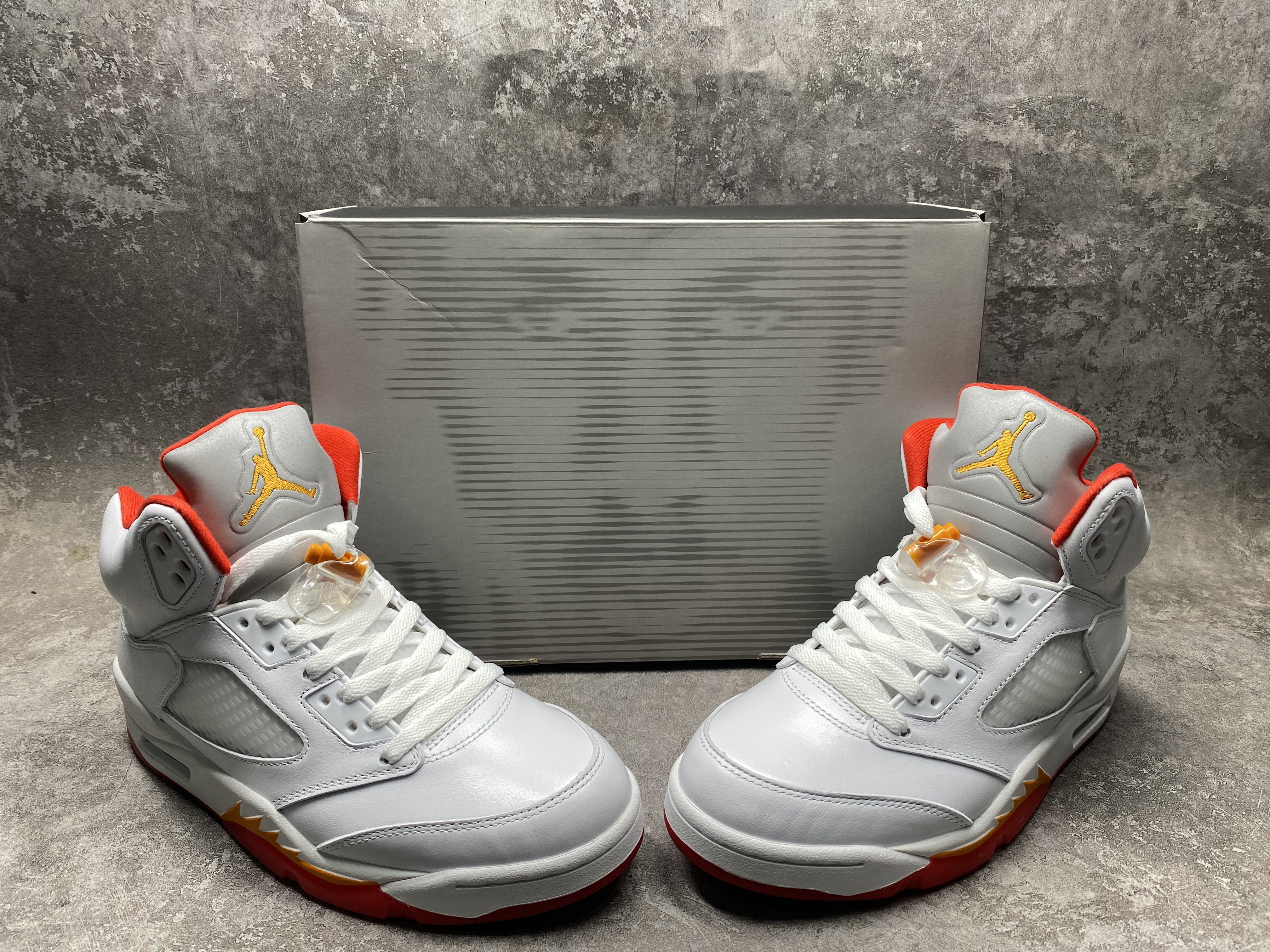 UA Air Jordan 5 Retro OG