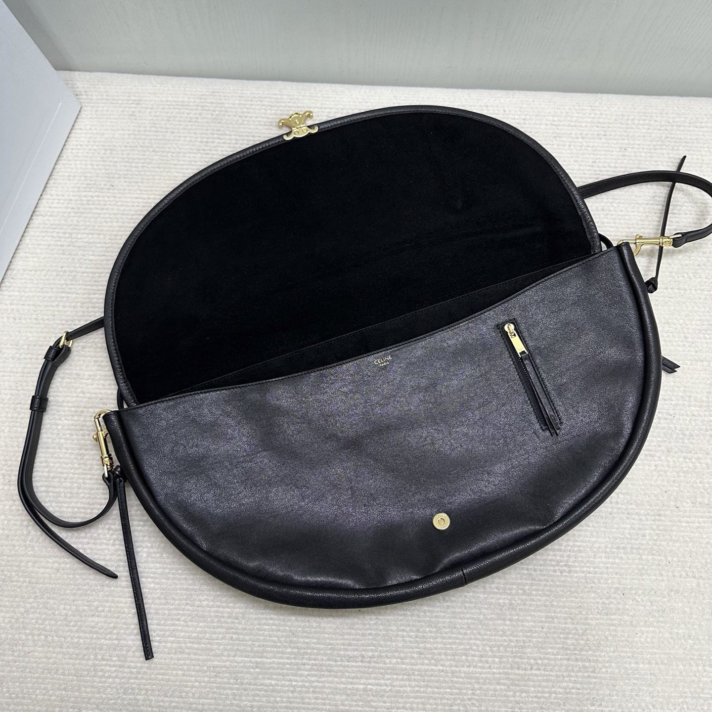 ce**e halfmoon soft triomphe bag in S*pple shiny lambskin 46x19x10cm