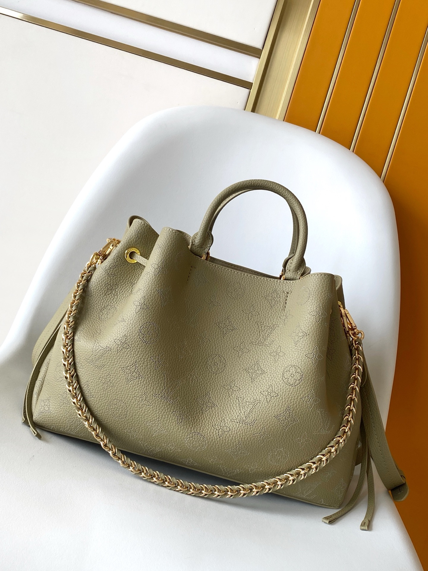 LV Bella Tote M25876 32x23x13cm