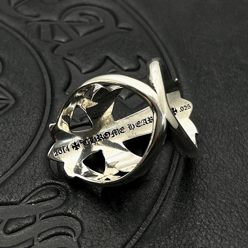 Ch**me He**ts cross cutout ring