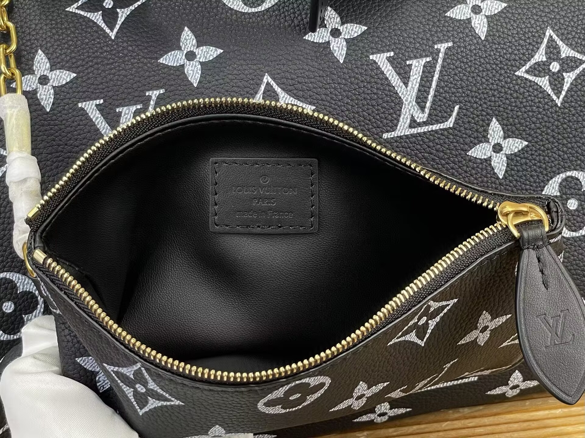LV Speedy P9 Bandoulière 40 M2A709 40 x 26 x23cm