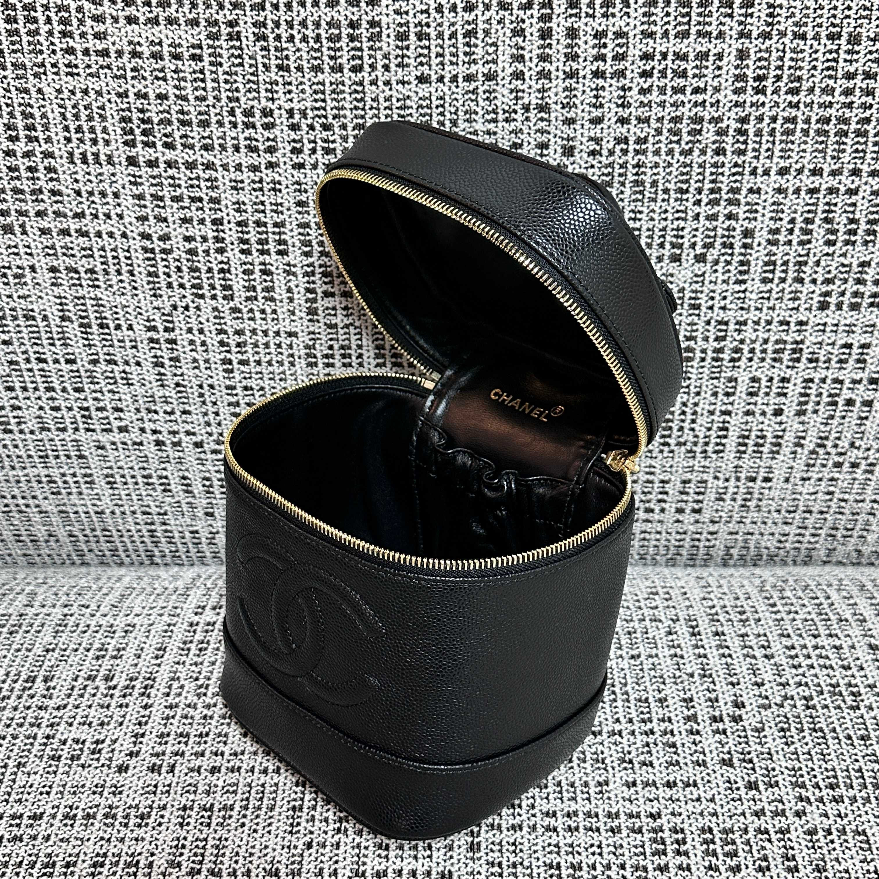 Ch*el vanity bag 17.5x13x17cm
