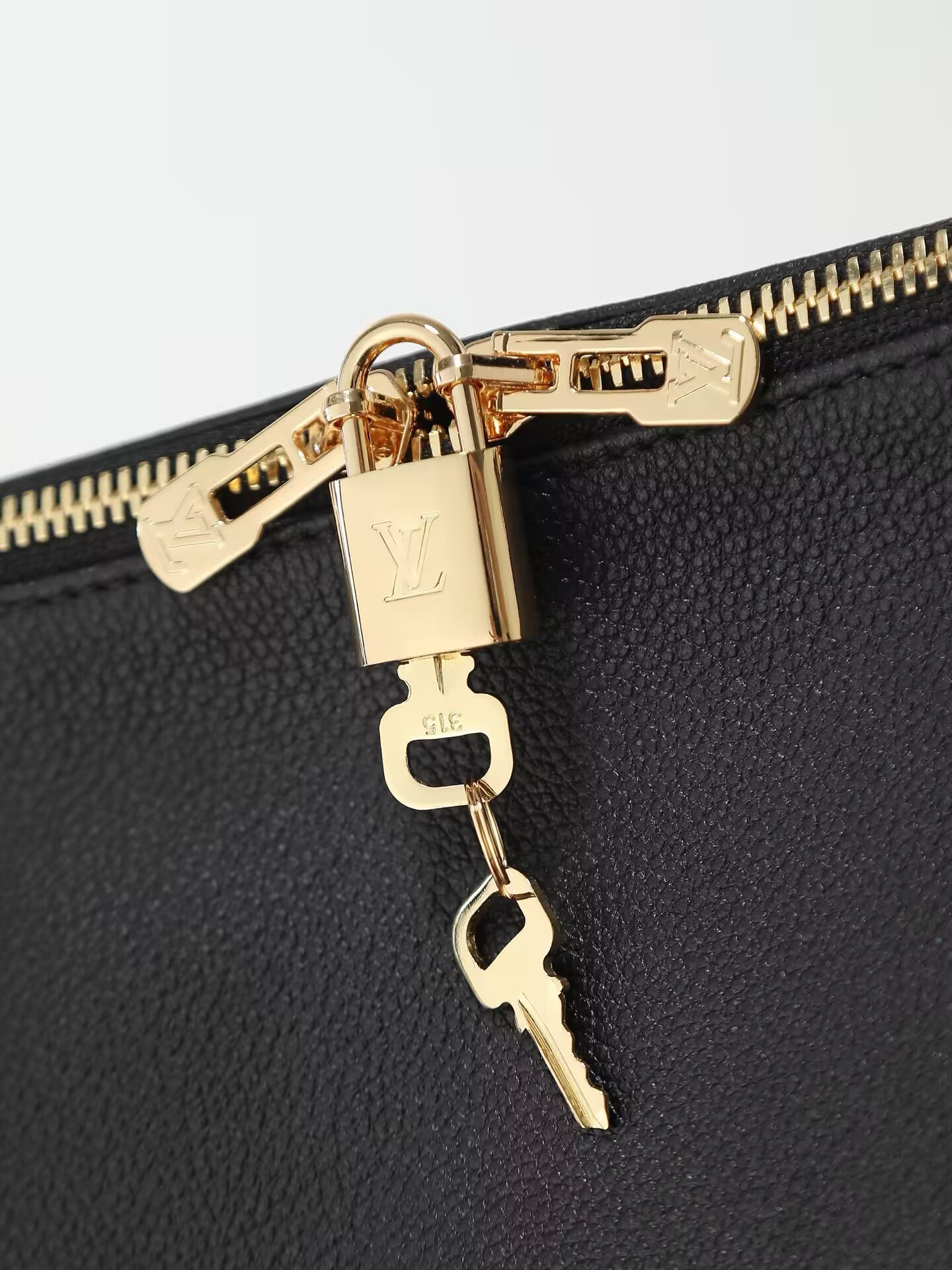 LV Express Travel M26037 45x20x27cm