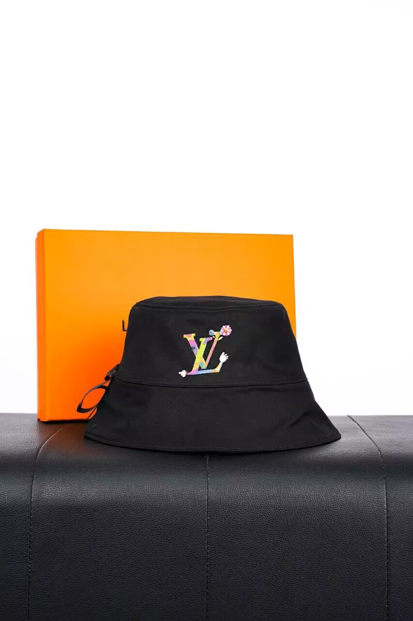 lv x tm reversible S*perflat bucket hat m7985m