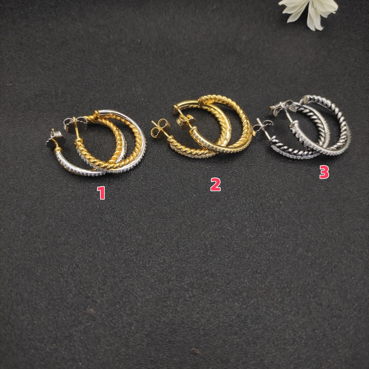 dau1d Yvrm*n lemniscate di*m*nd earrings(inner diameter about 2cm)