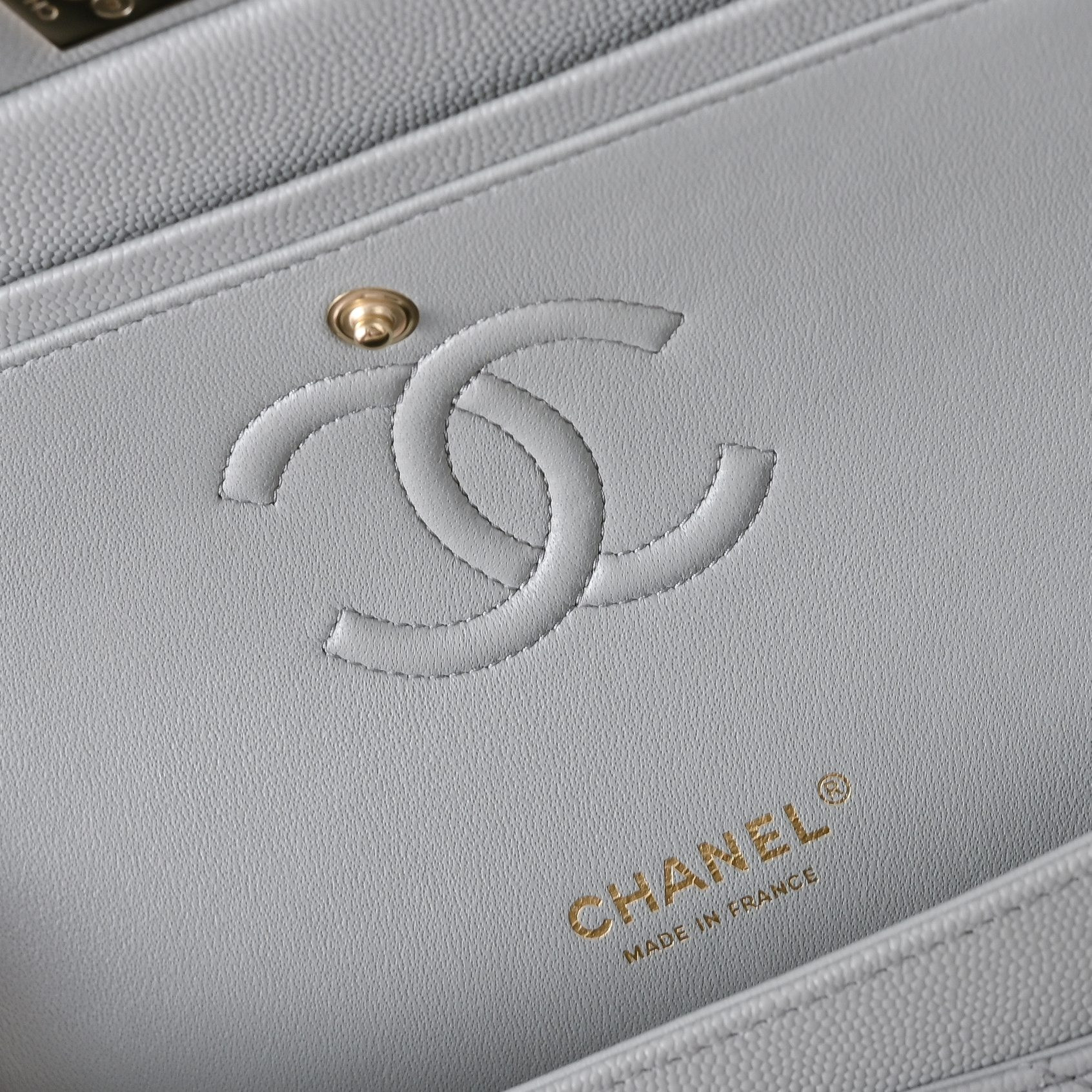 Ch*el classic flap handbag light grey with light gold hardware and caviar leather a01113 23x14.5x6cm