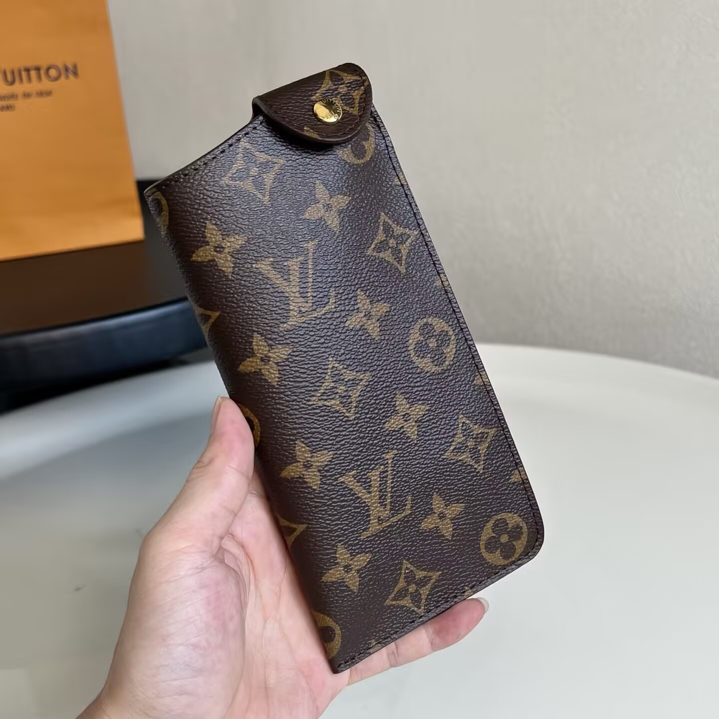 LV Monogram Etui Lunettes eyeglass case M00284 8.5x3x19cm