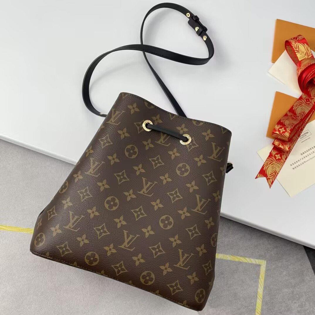 LV NÉONOÉ MM M44020 26 x 26 x 17.5 CM
