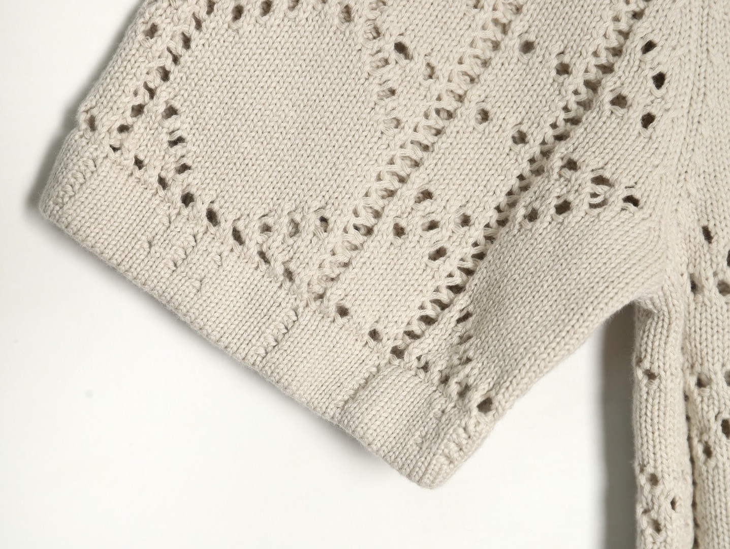 D*or 24ss knitting short-sleeved