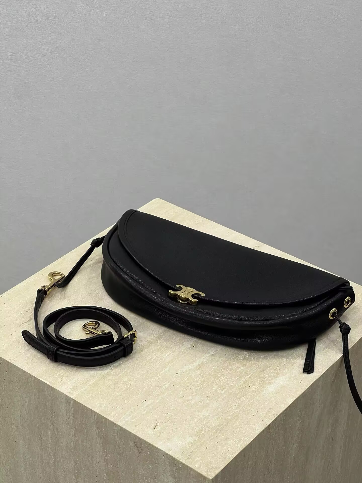 ce**e halfmoon soft triomphe bag in S*pple shiny lambskin 25x13x5cm