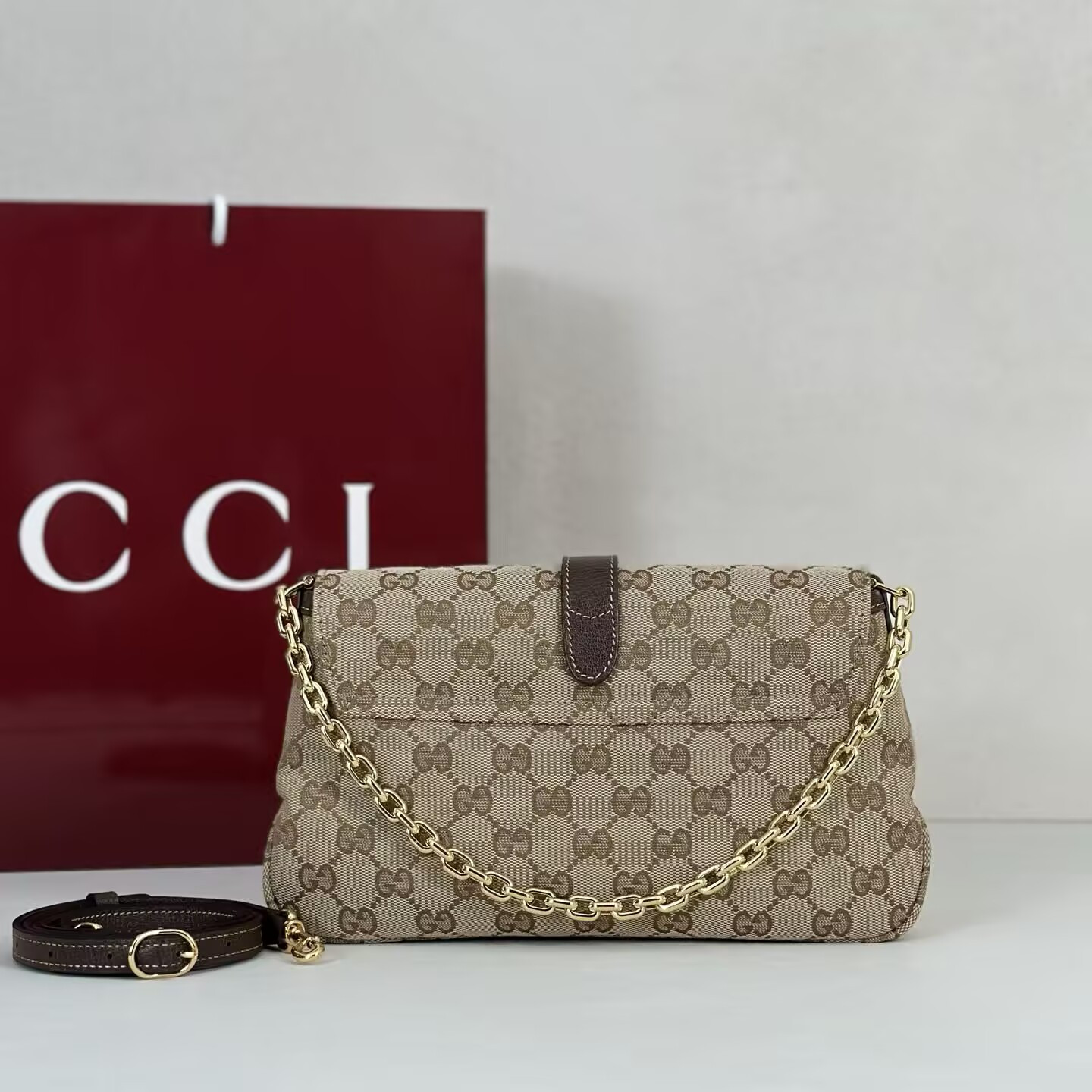 G*u*i aperitivo medium shoulder bag 26x14.5x3.5cm