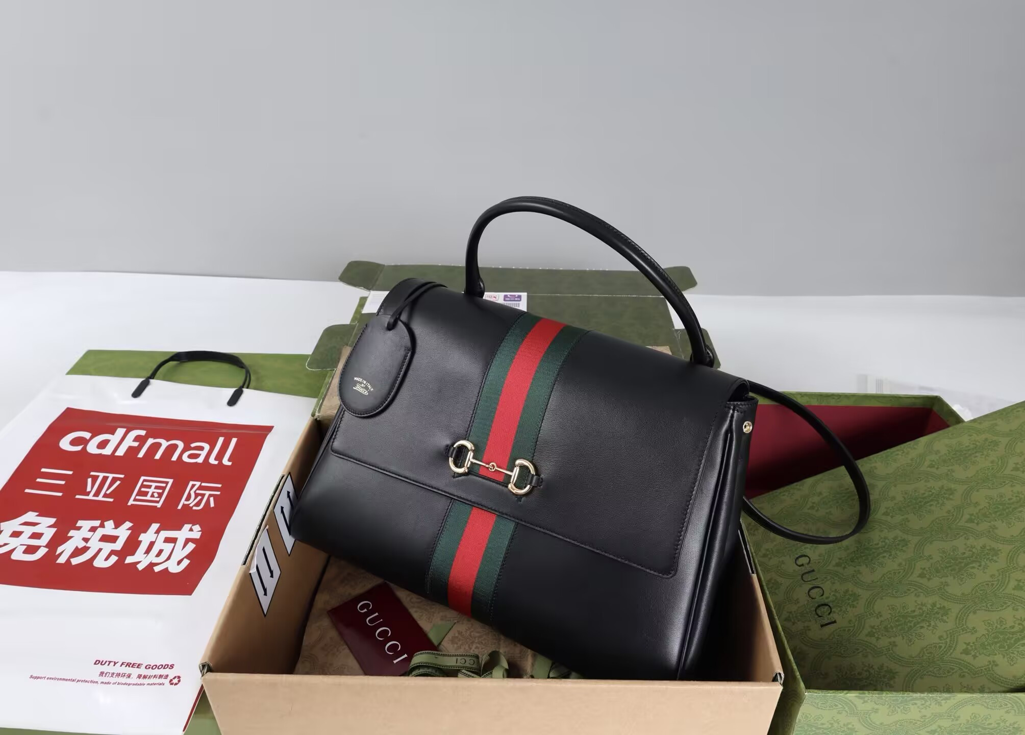 G*u*i horsebit bag 37x29x13cm