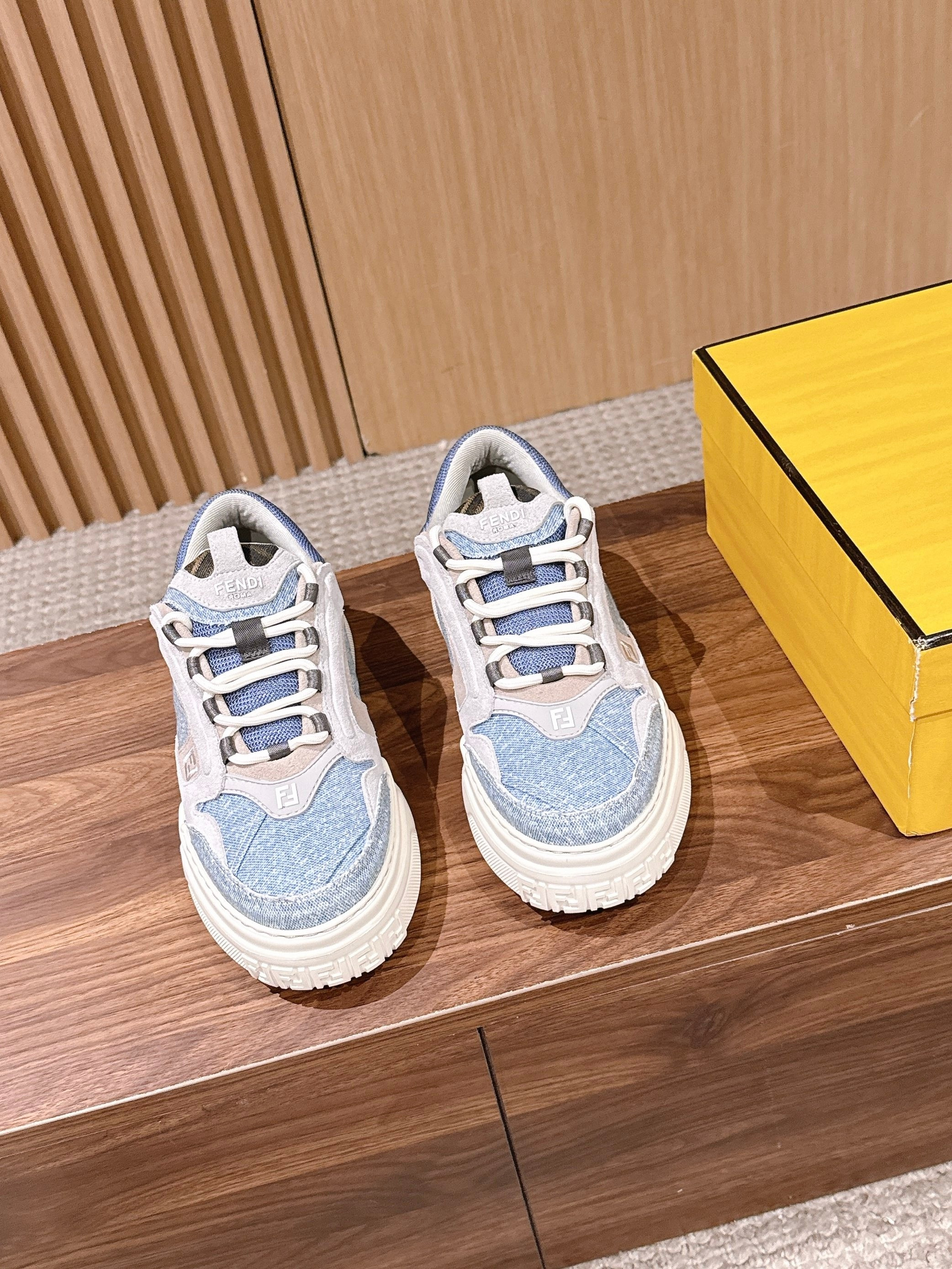 ua F**di force low-top sneakers