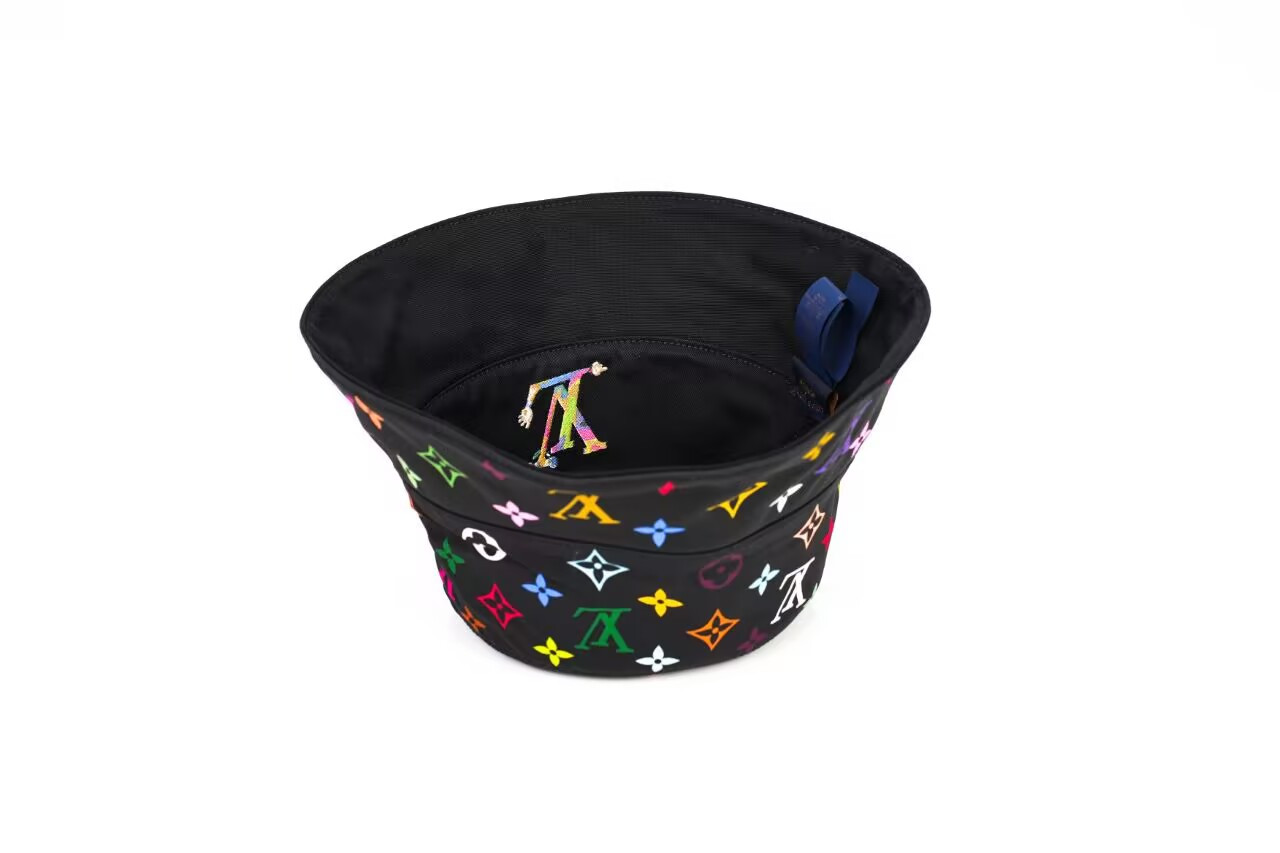 lv x tm reversible S*perflat bucket hat m7985m