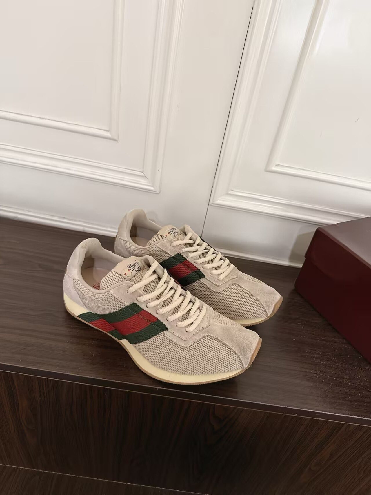 ua G*u*i tempo sneaker