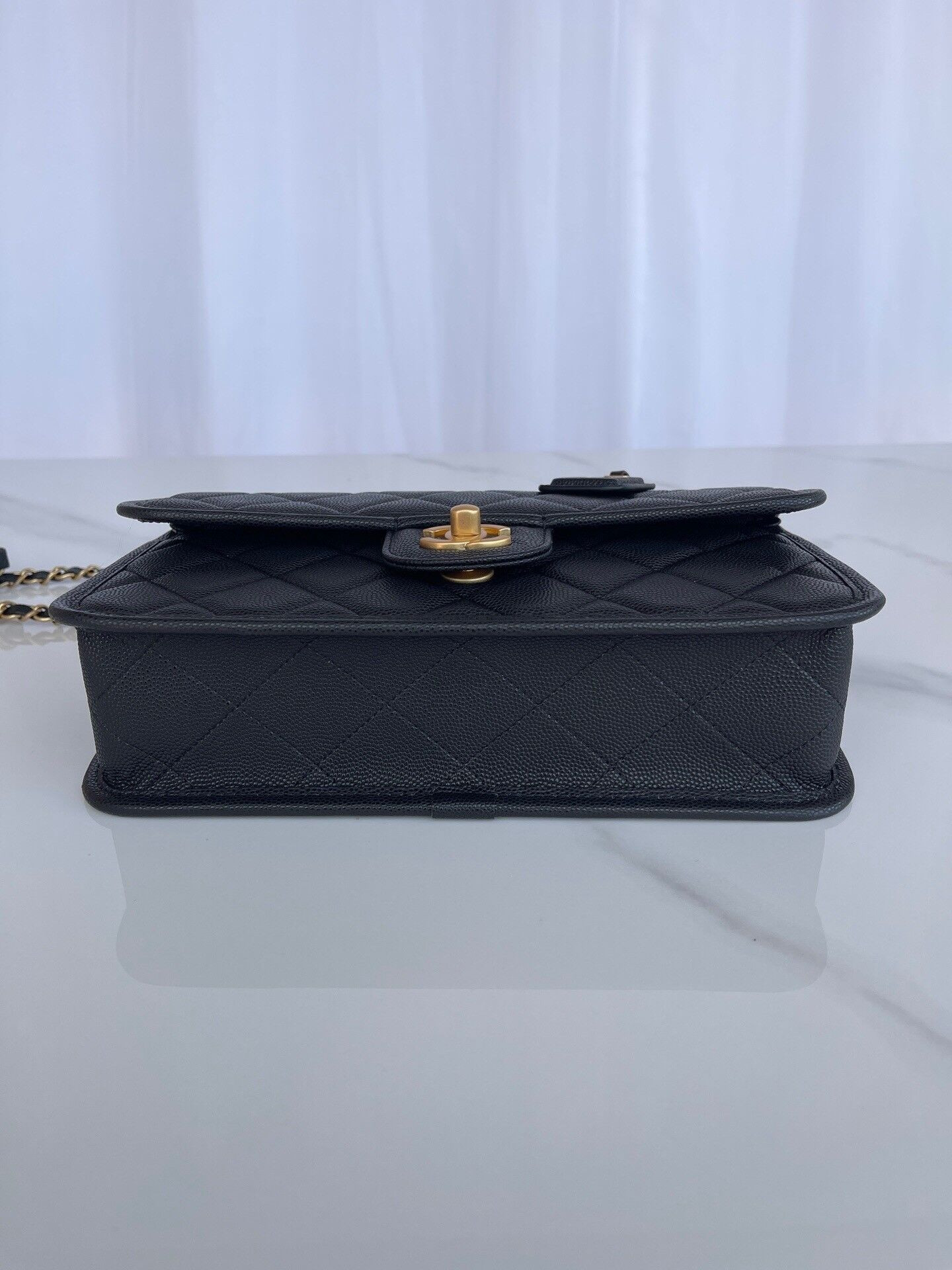 Ch*el top handle flap bag 25x21.5x7cm