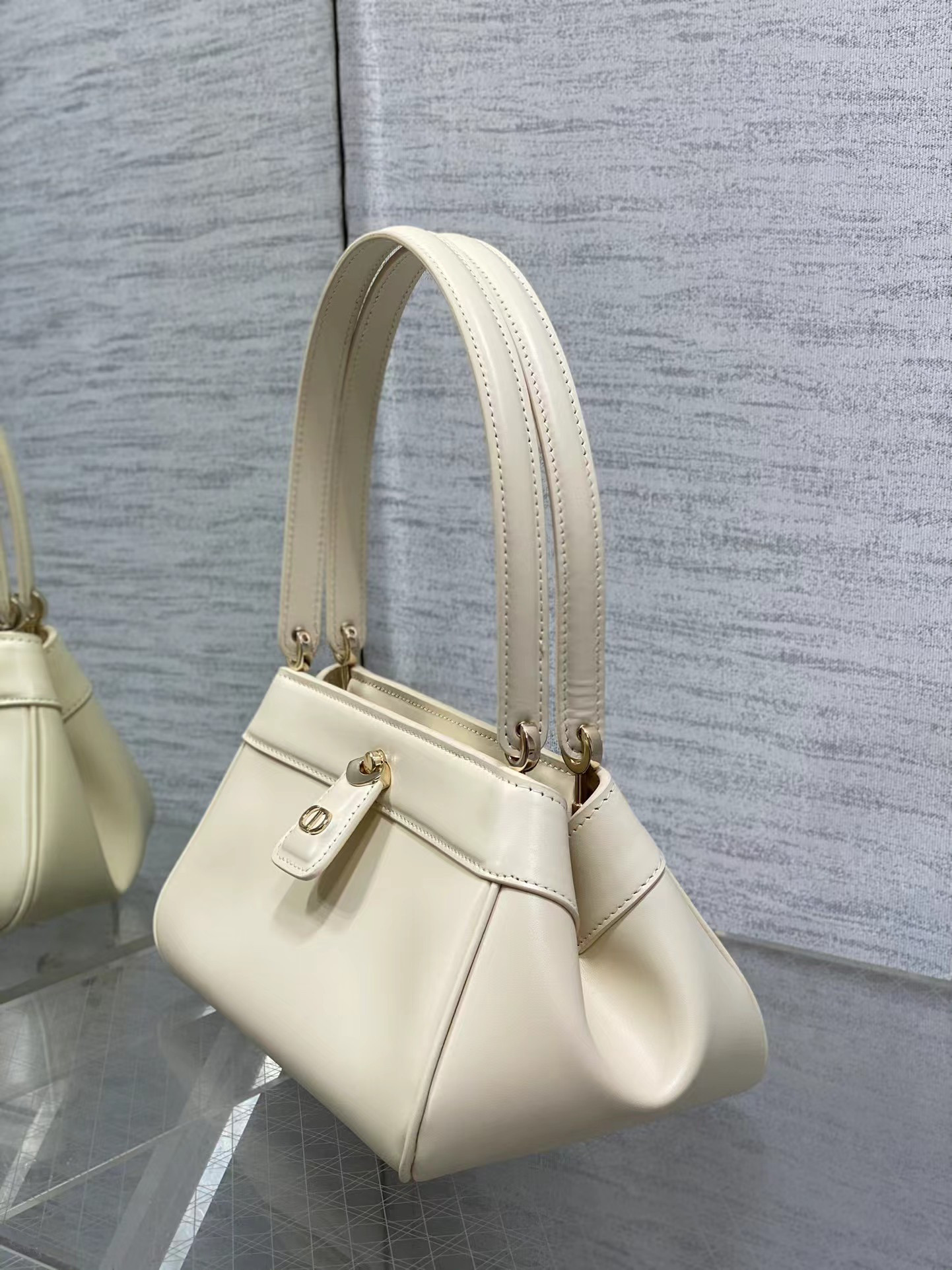 D*or medium key bag 27 x 16.5 x 13.5cm