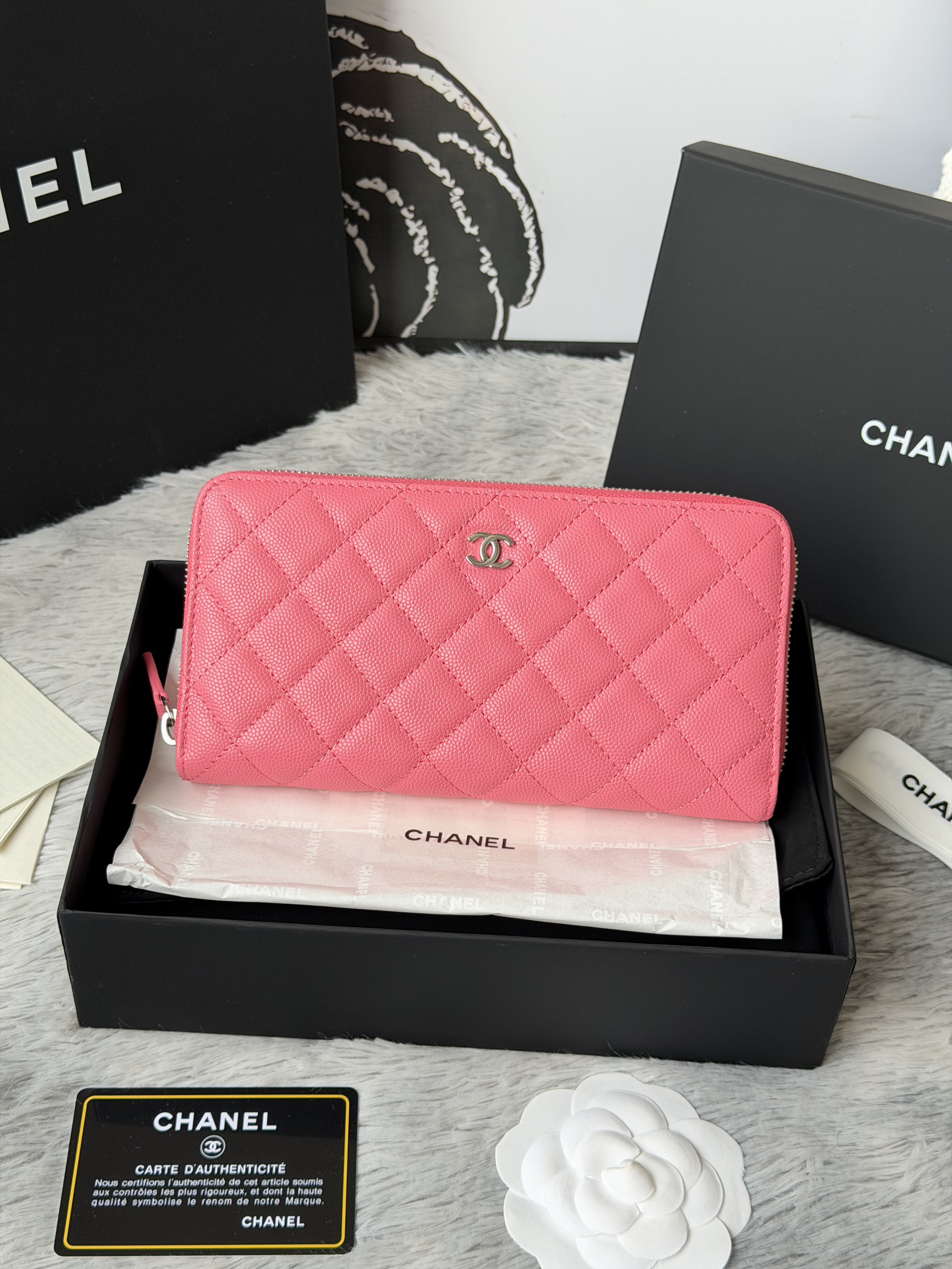 Ch*el zip around wallet 80758 10x19x3cm