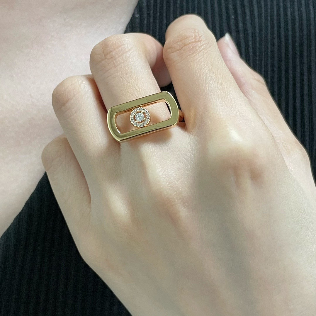 Mes1kaa large solitaire di*m*nd ring