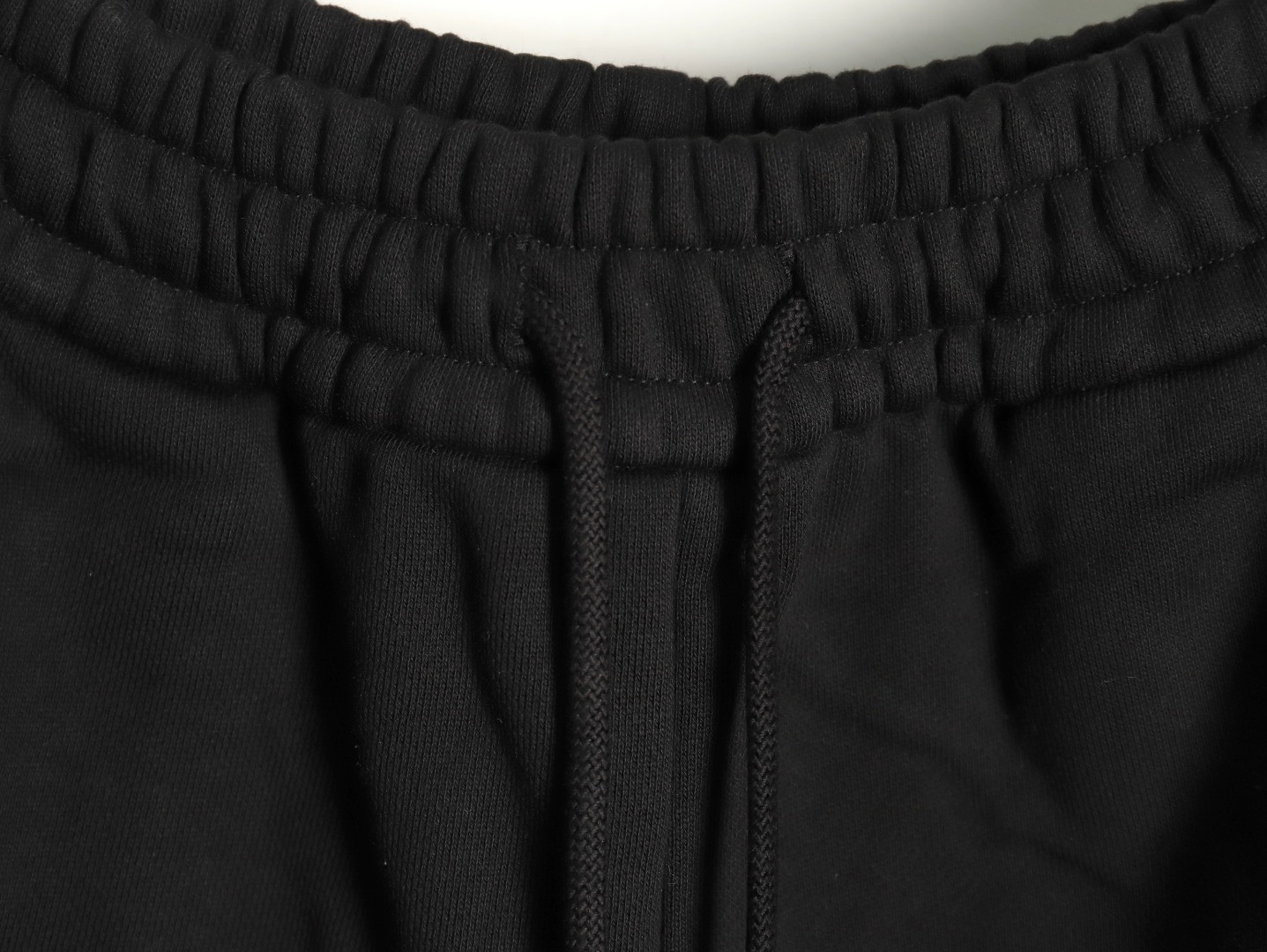 Ch**me He**ts 24ss shorts