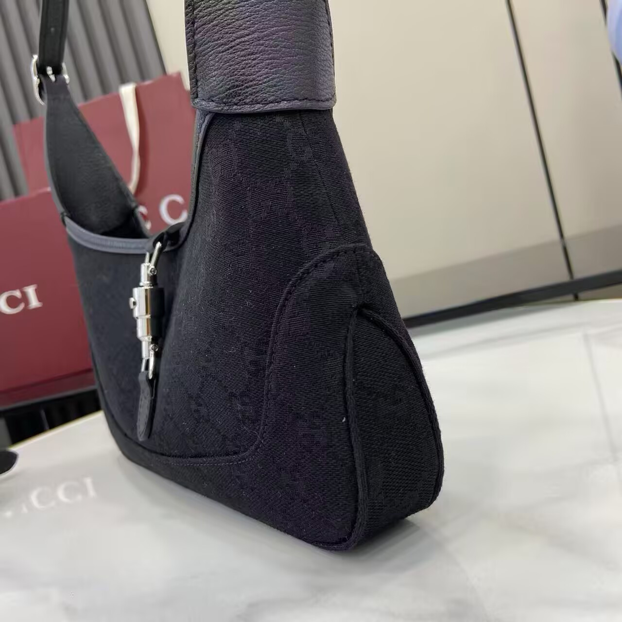 G*u*i jackie slim small shoulder bag 27x13x6cm