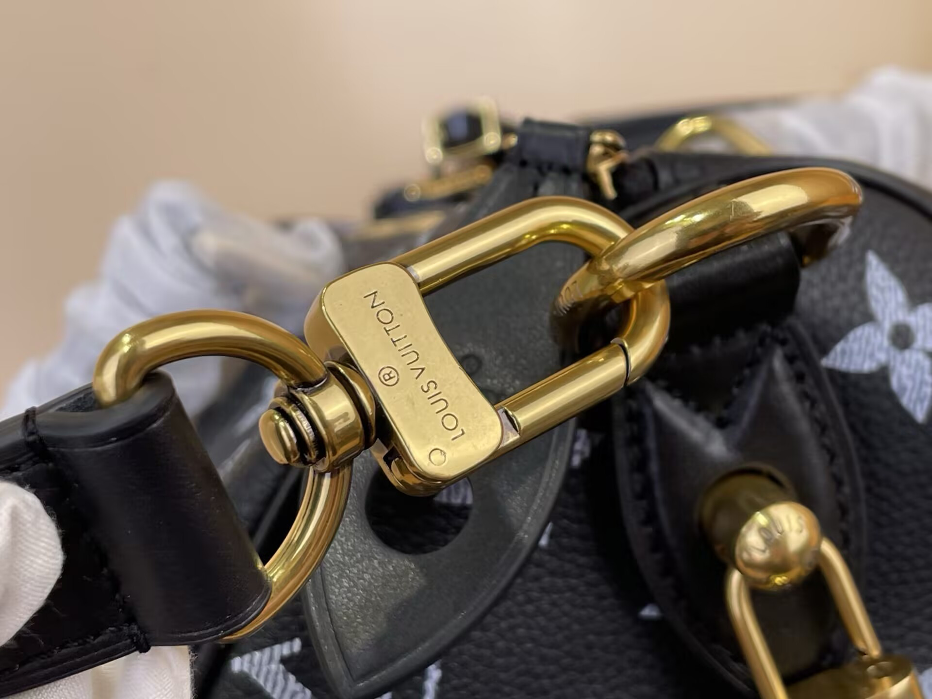 LV Speedy P9 Bandoulière 40 M2A709 40 x 26 x23cm