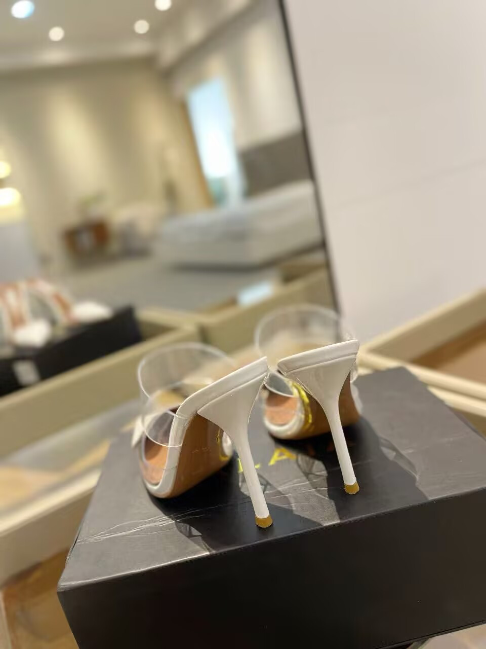 UA ALAÏA Le Coeur Mule Heart-Toe Slingback Pump 10.5cm Heel