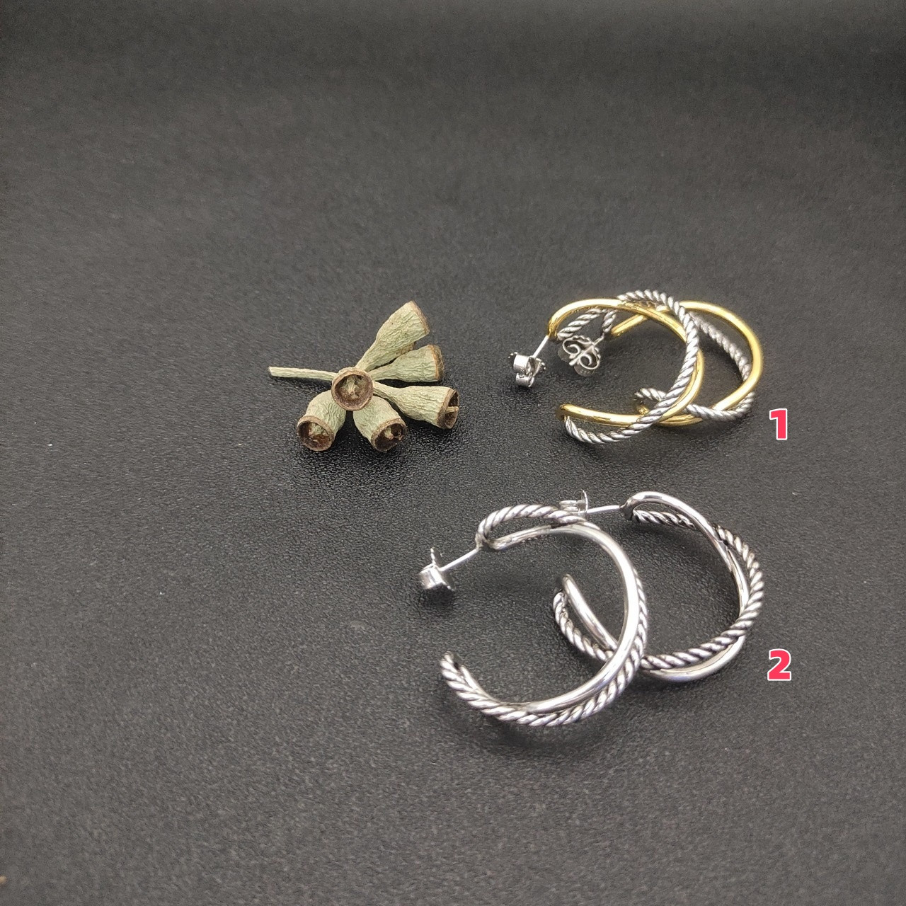 dau1d Yvrm*n cross twist earrings(inner diameter about 2.5cm)