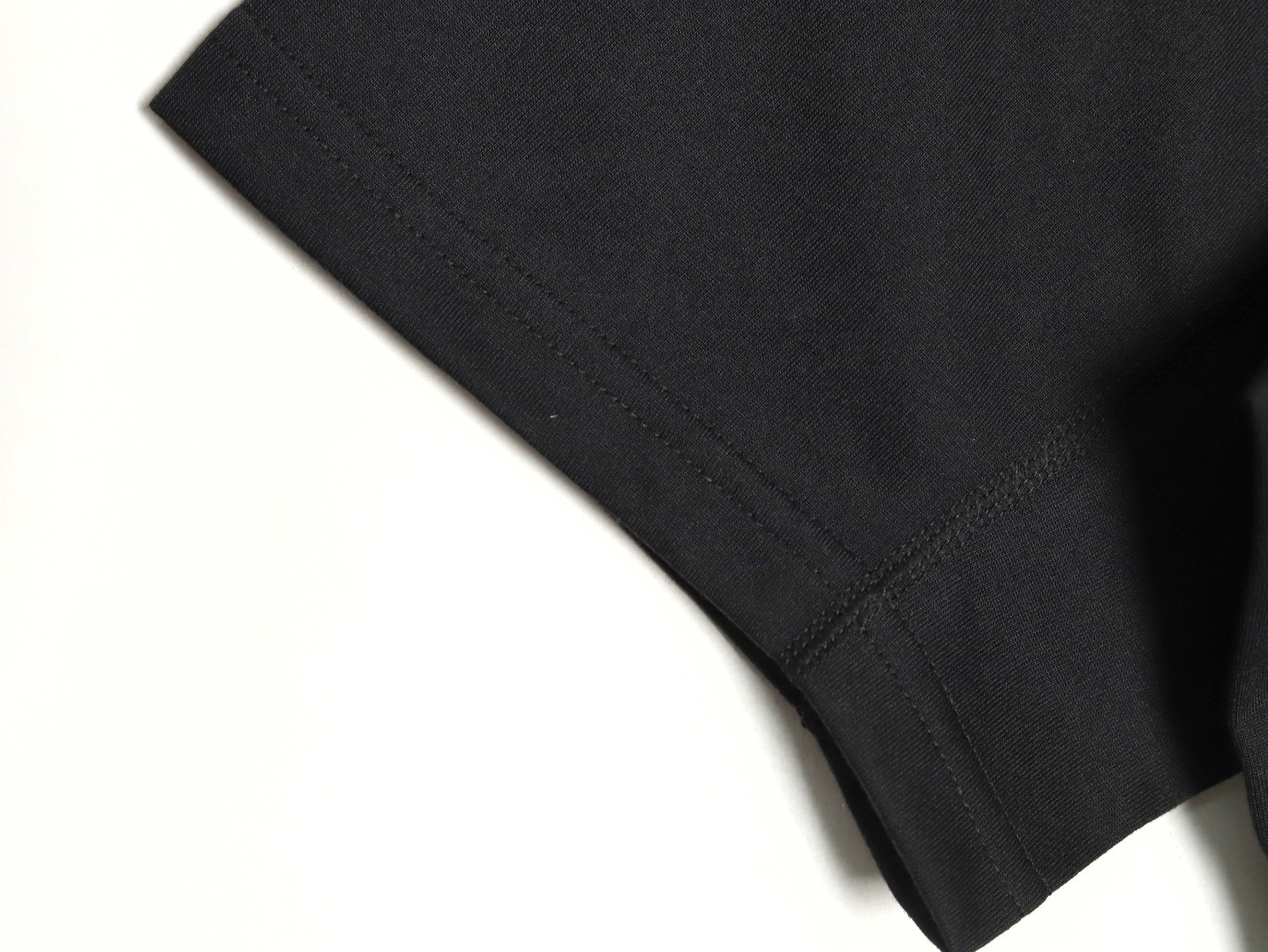 L0ew* x on 25ss short-sleeved t-shirt