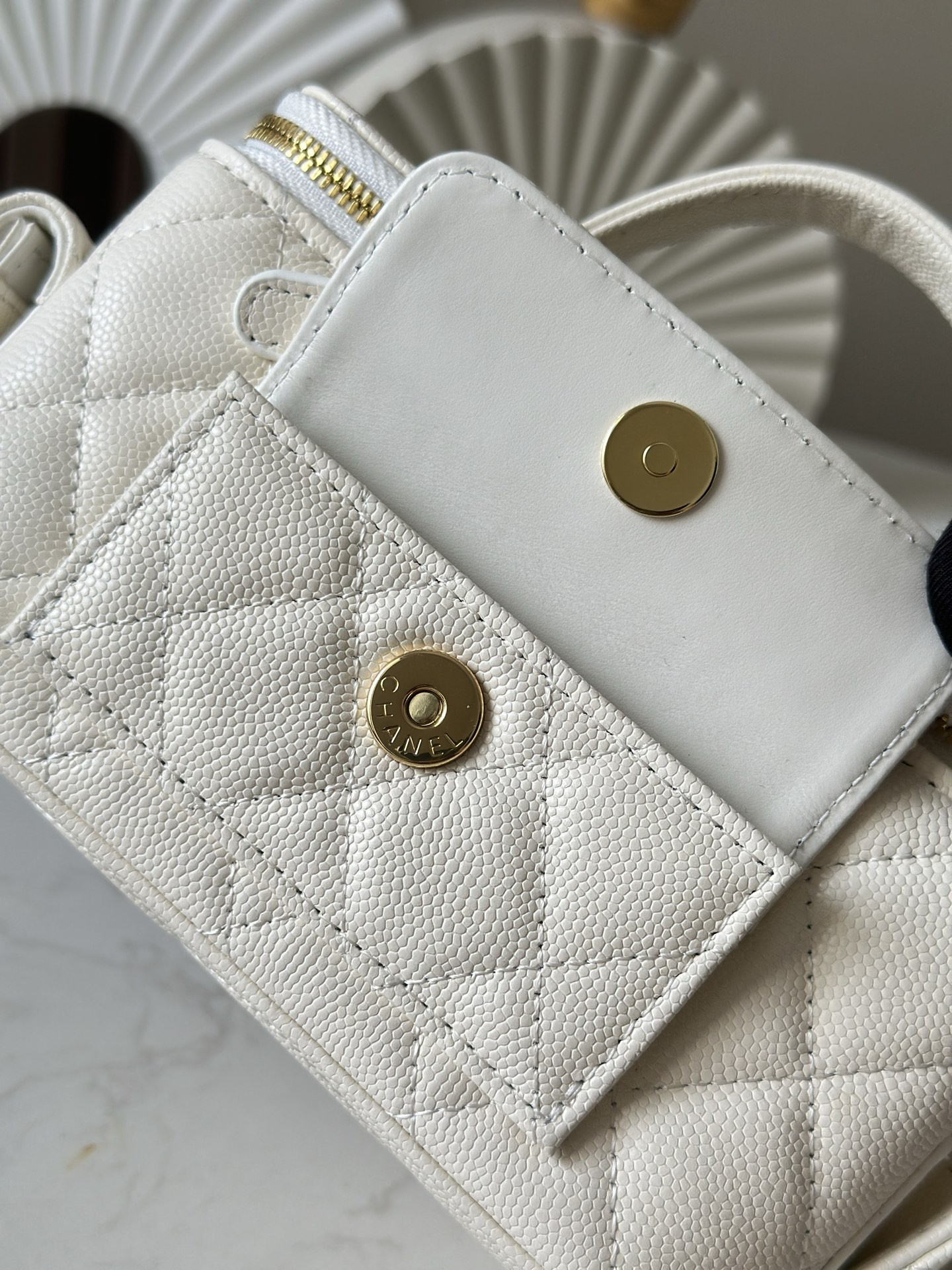 Ch*el vanity case 17cm