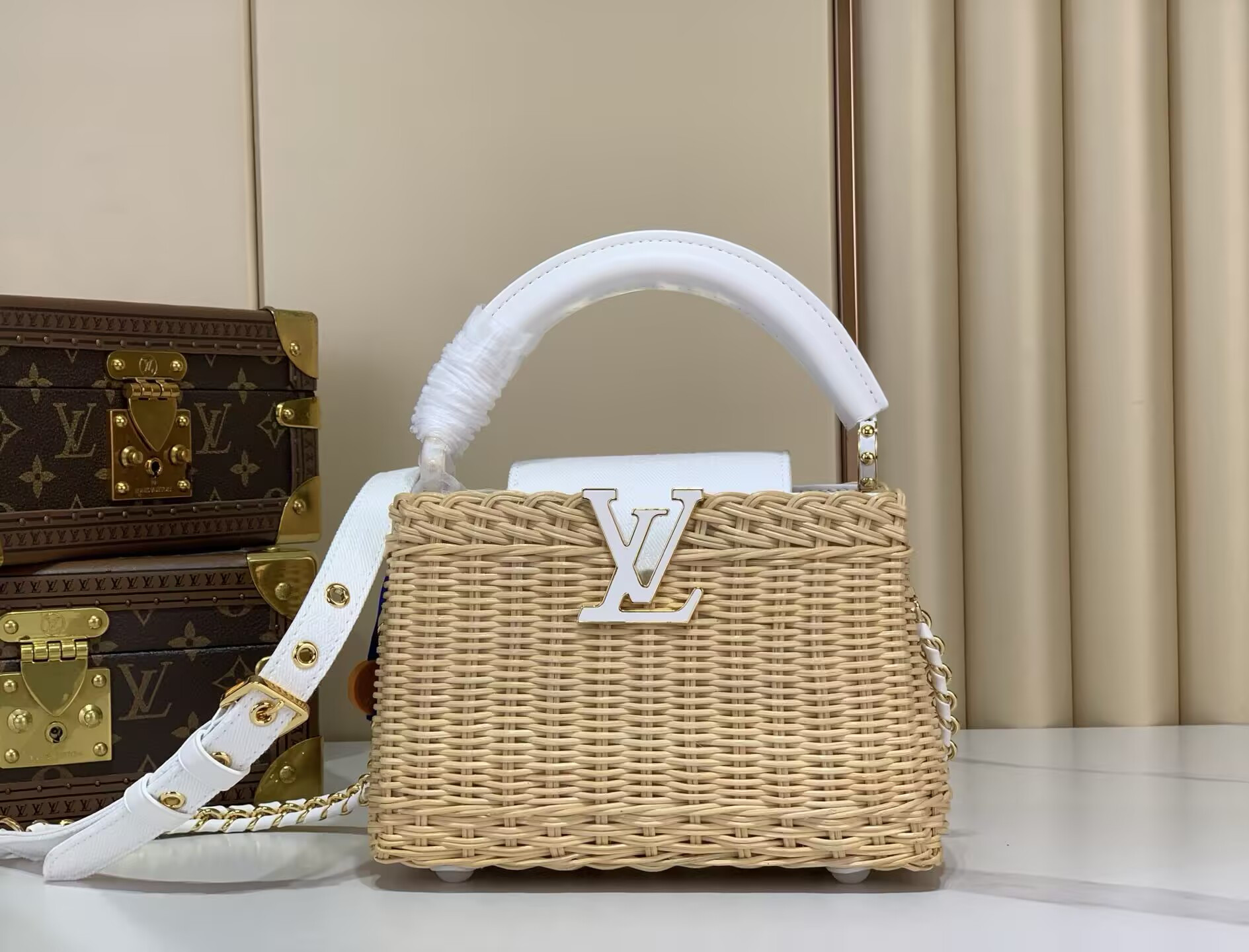 LV Capucines Mini M28548 21x13x8cm