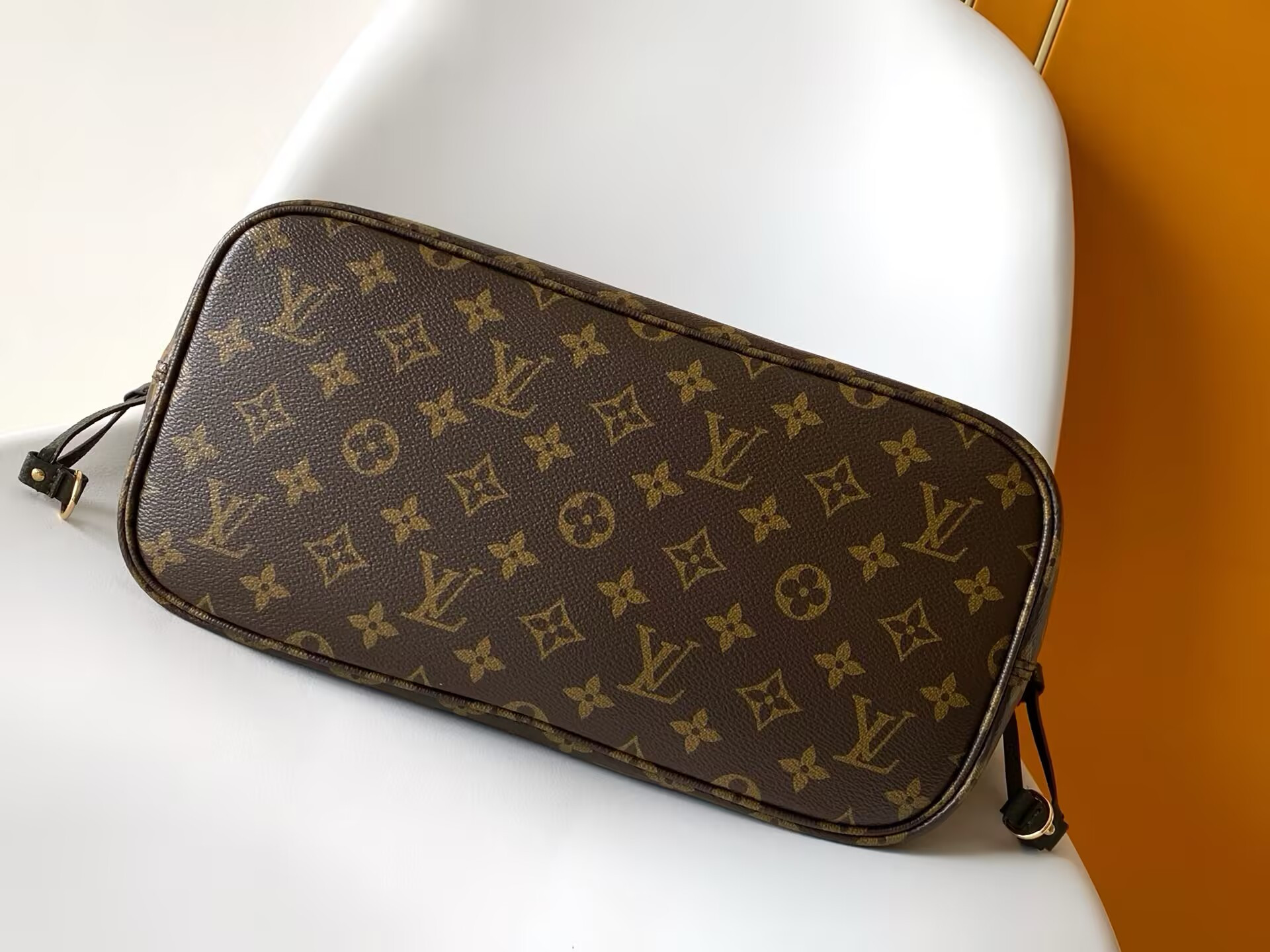 LV Neverfull MM M25664 31x28x14cm Without Box