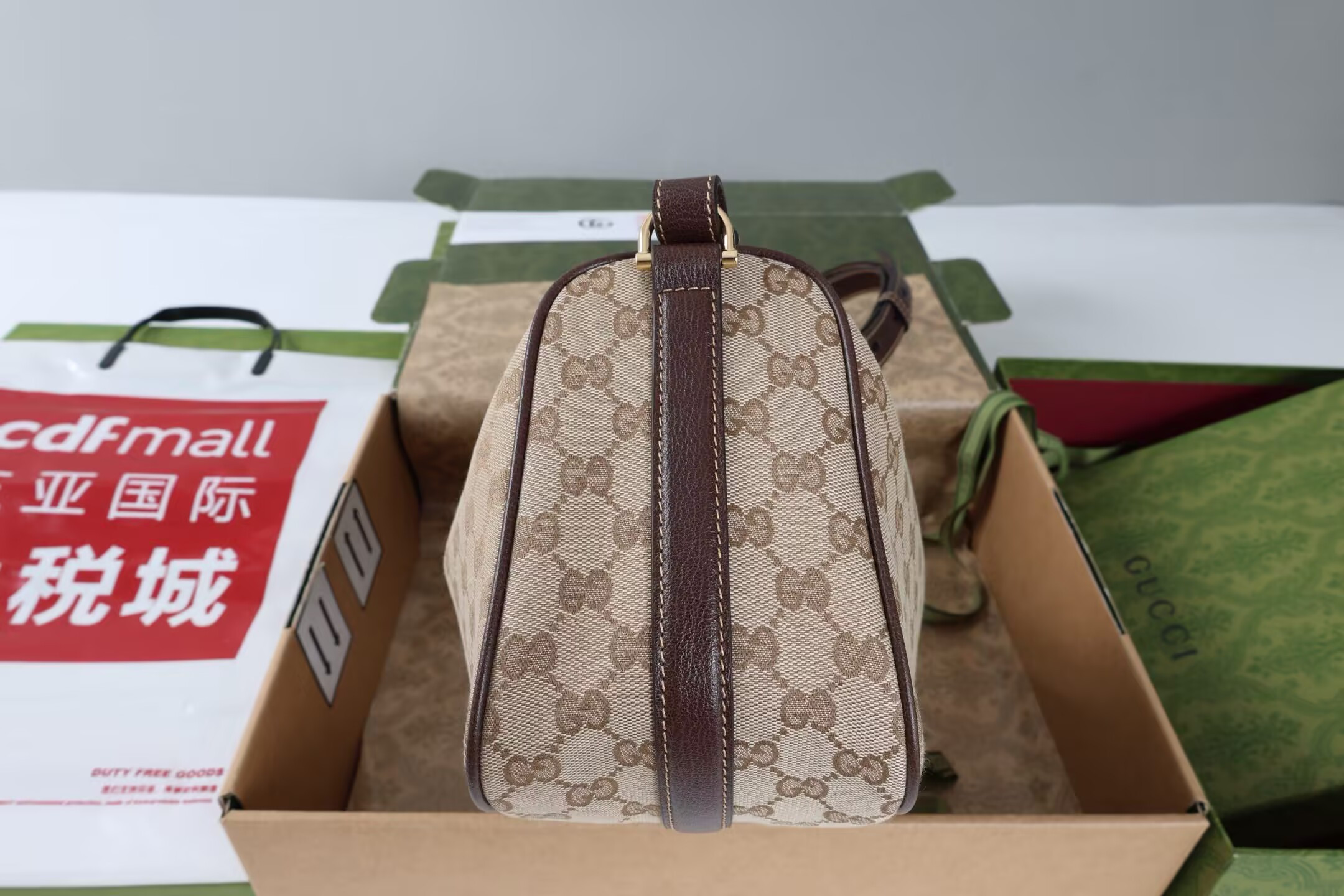 G*u*i half horsebit medium shoulder bag without box 31.5x17x12cm