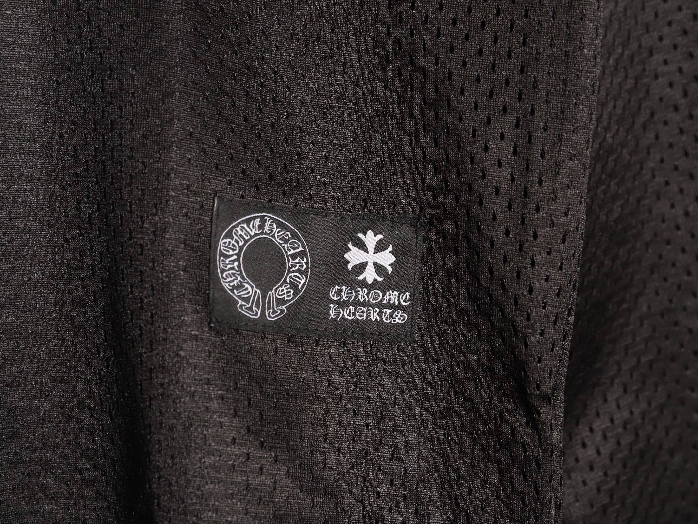 Ch**me He**ts 25fw long-sleeved t-shirt