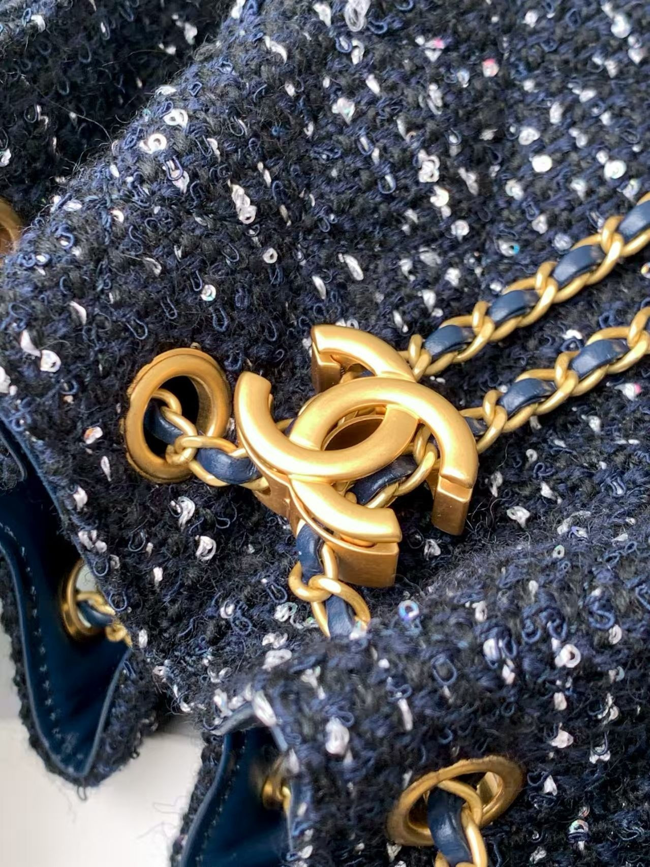 Ch*el 25 bucket tweed bag 26x30x14cm