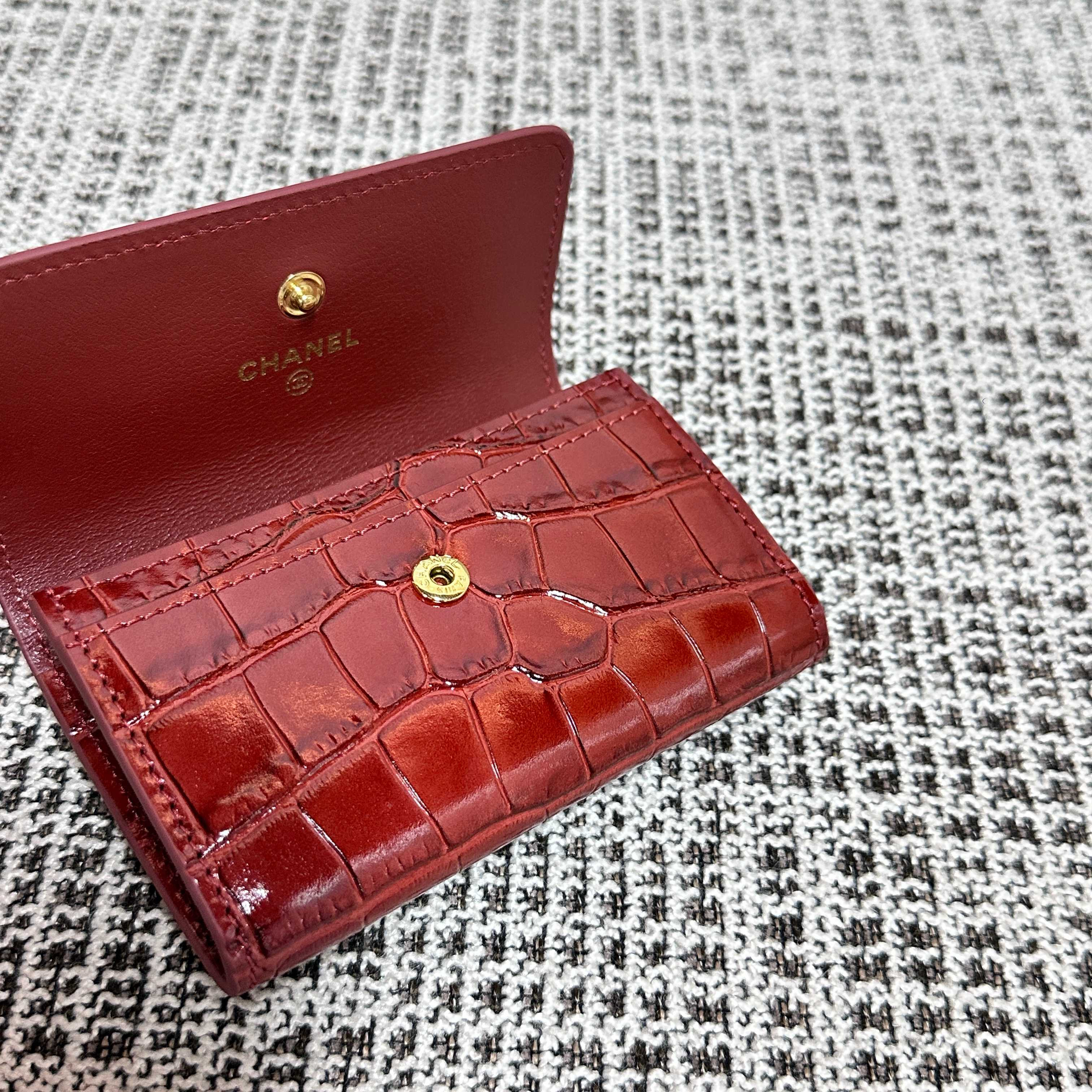Ch*el flap card holder 7.5x11x2cm