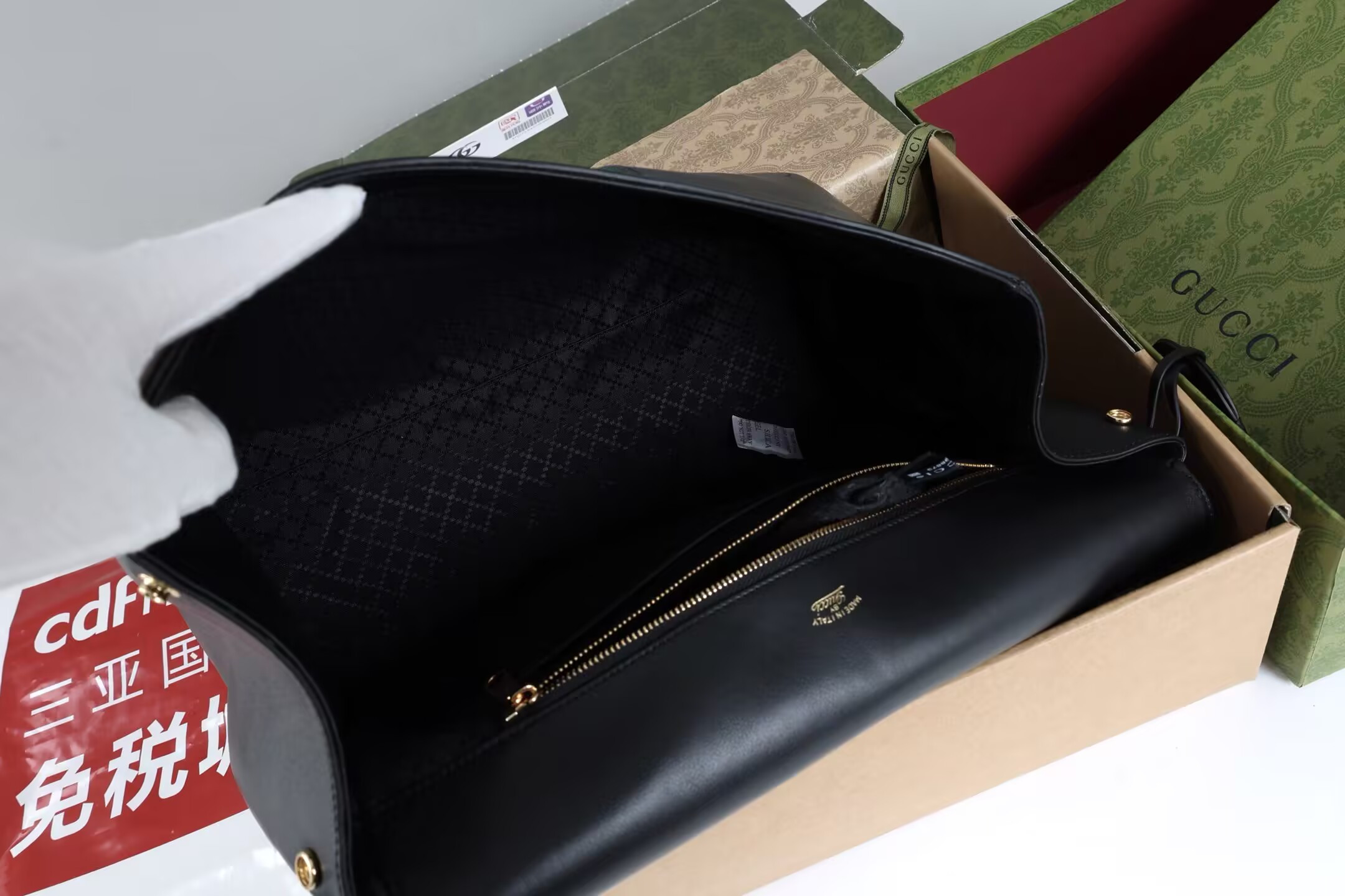 G*u*i horsebit bag 37x29x13cm