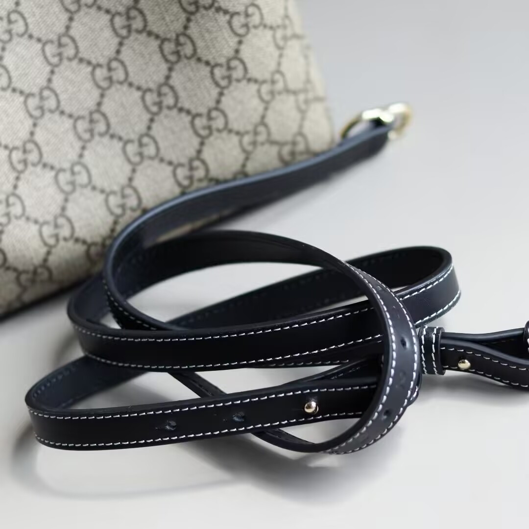 G*u*i gg emblem small bucket bag 19x18x11cm